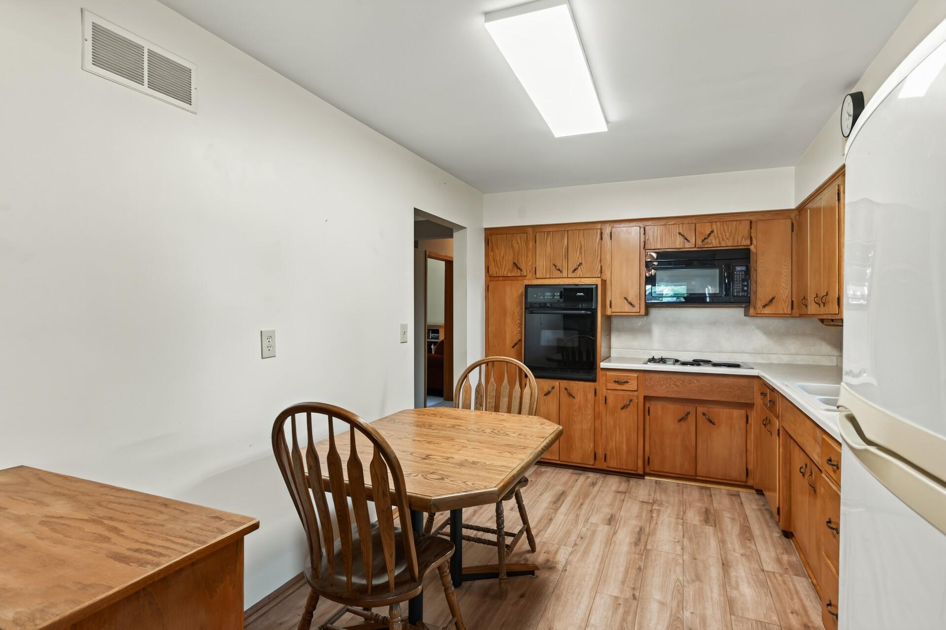 3600 Downers Drive Ne Property Photo 13