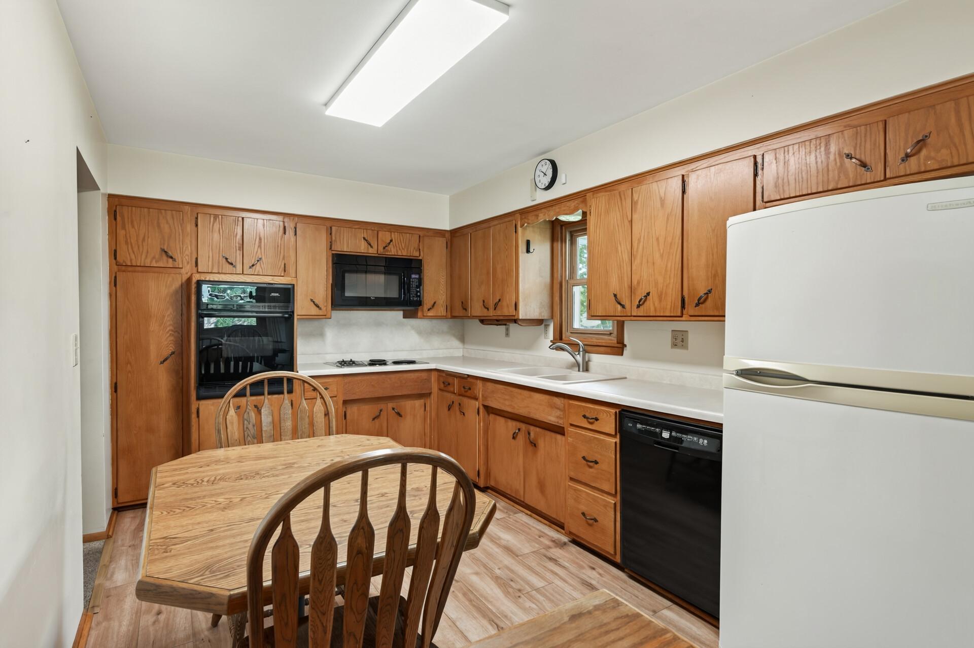 3600 Downers Drive Ne Property Photo 14