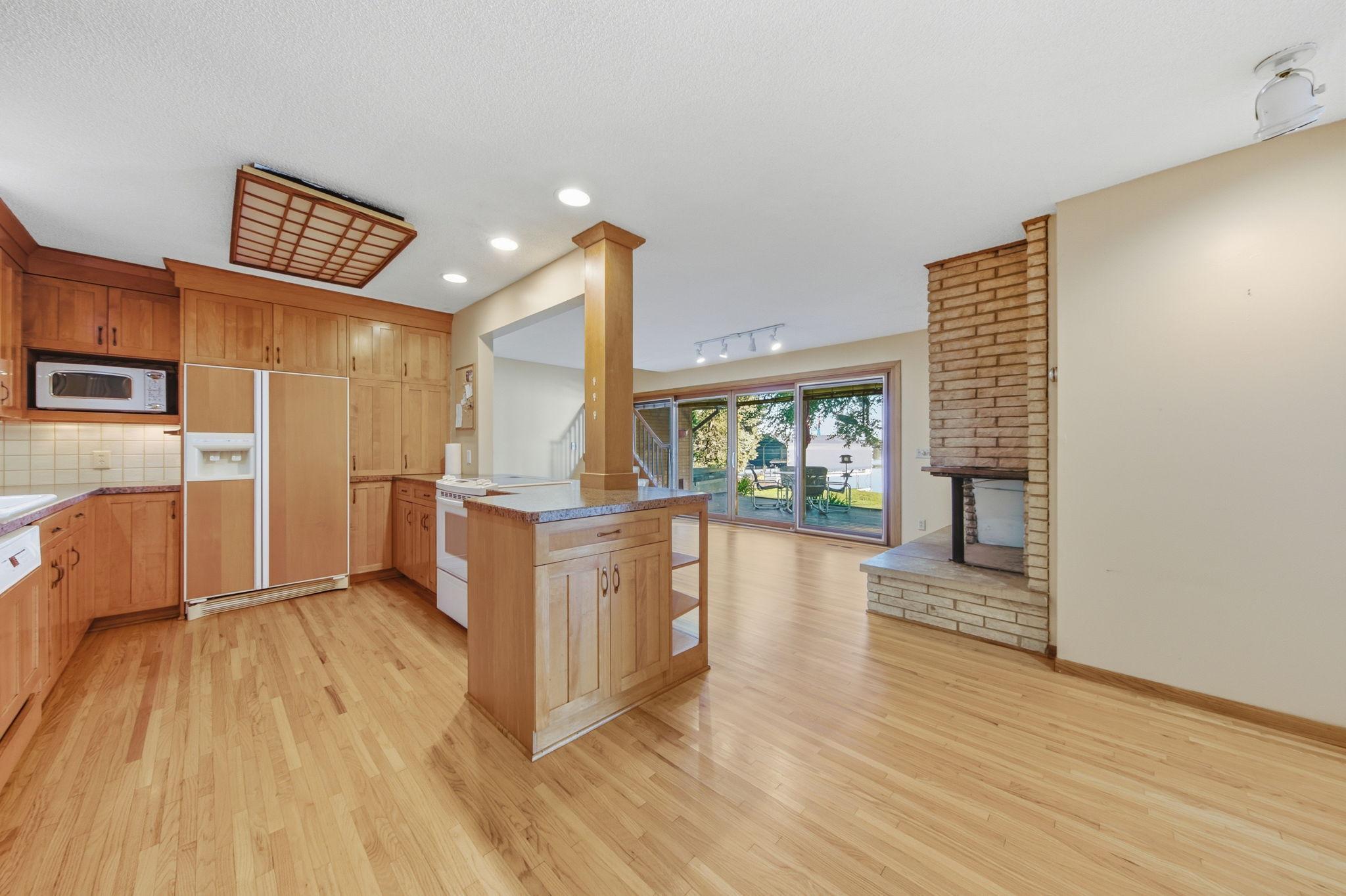 5525 Timber Lane Property Photo 10