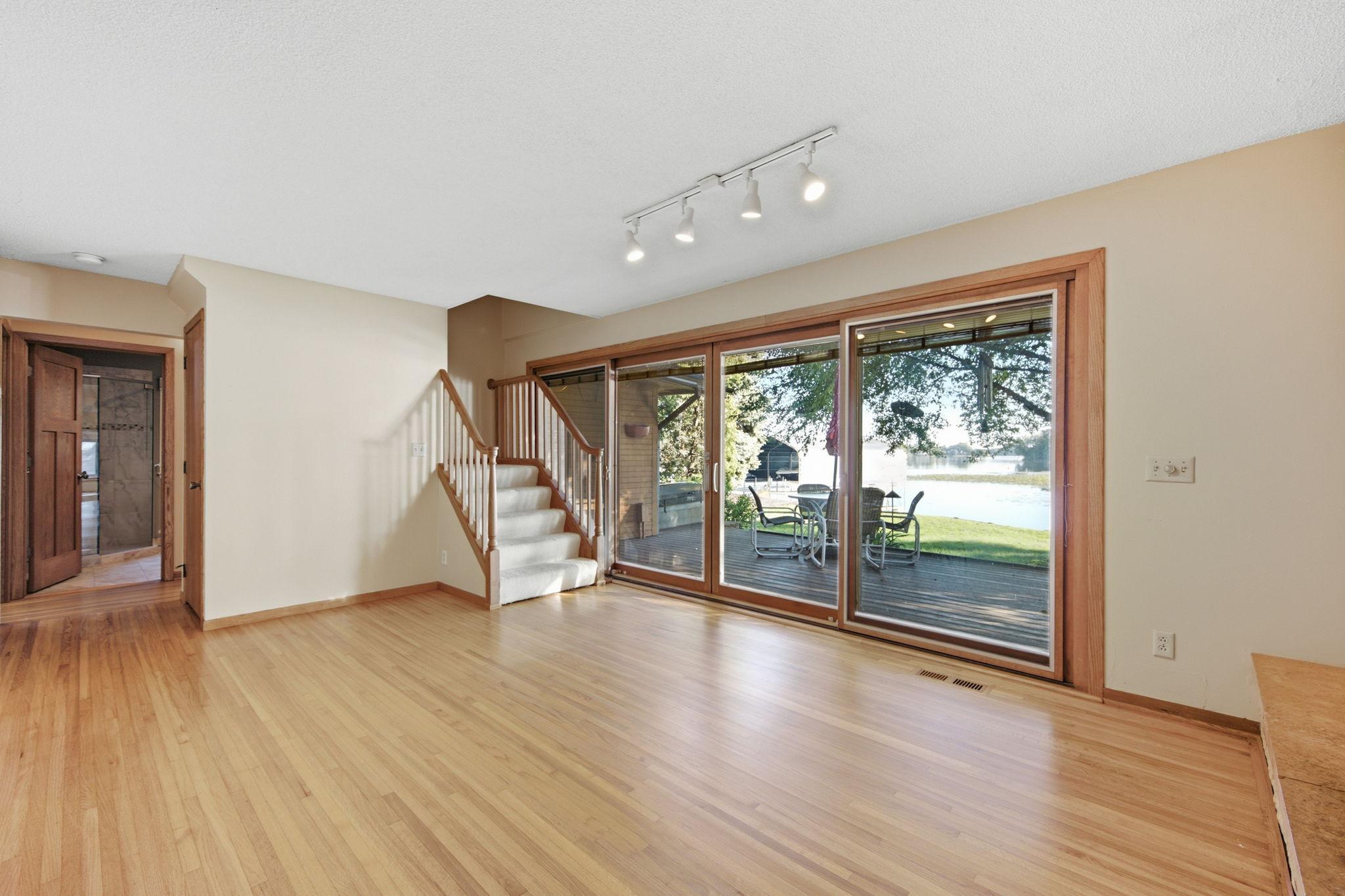 5525 Timber Lane Property Photo 11