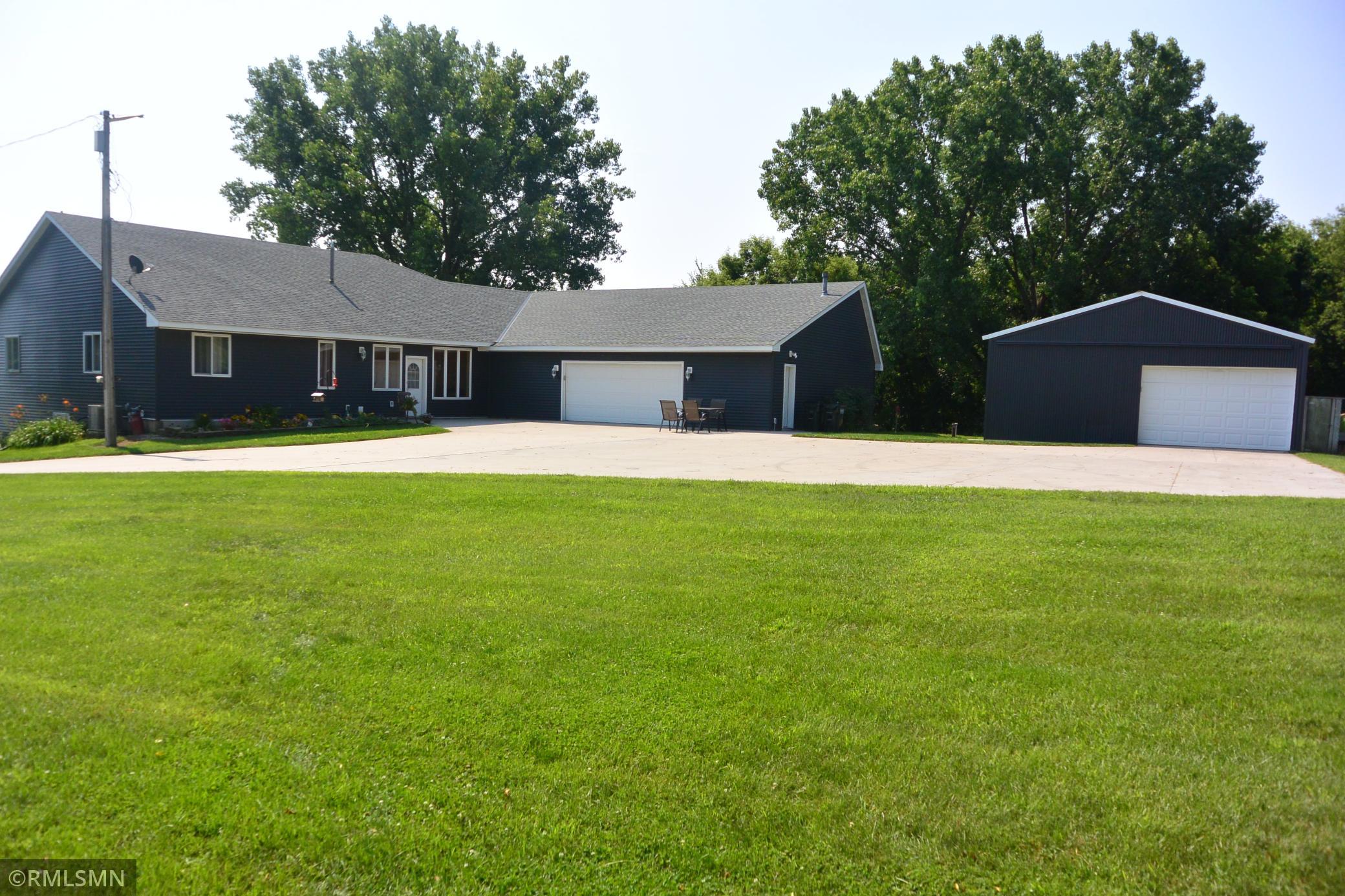 18759 Csah 14 Property Photo 1