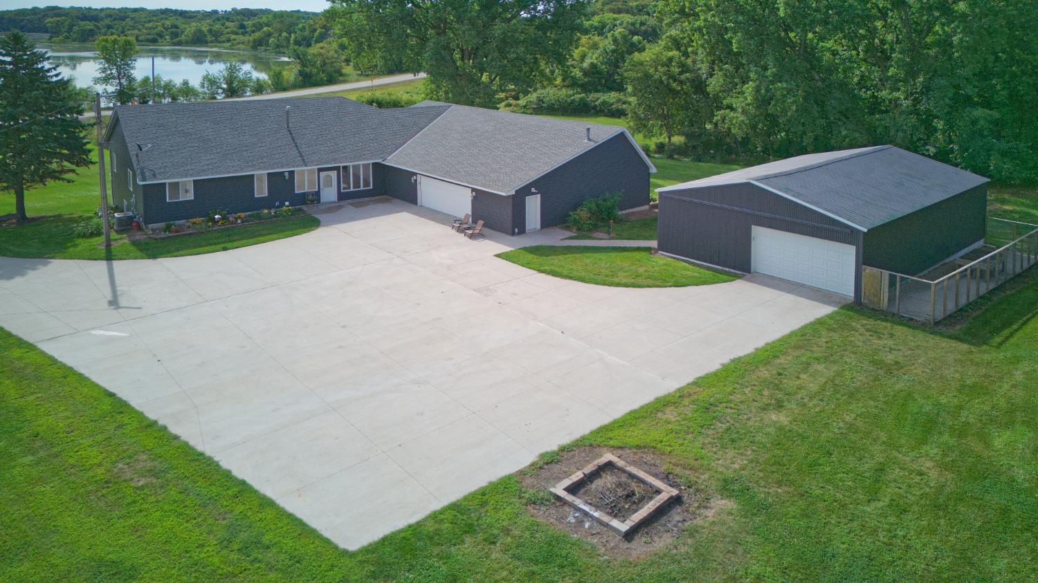 18759 Csah 14 Property Photo 4