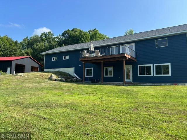 2751 150th Street Property Photo 3