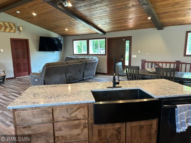2751 150th Street Property Photo 15