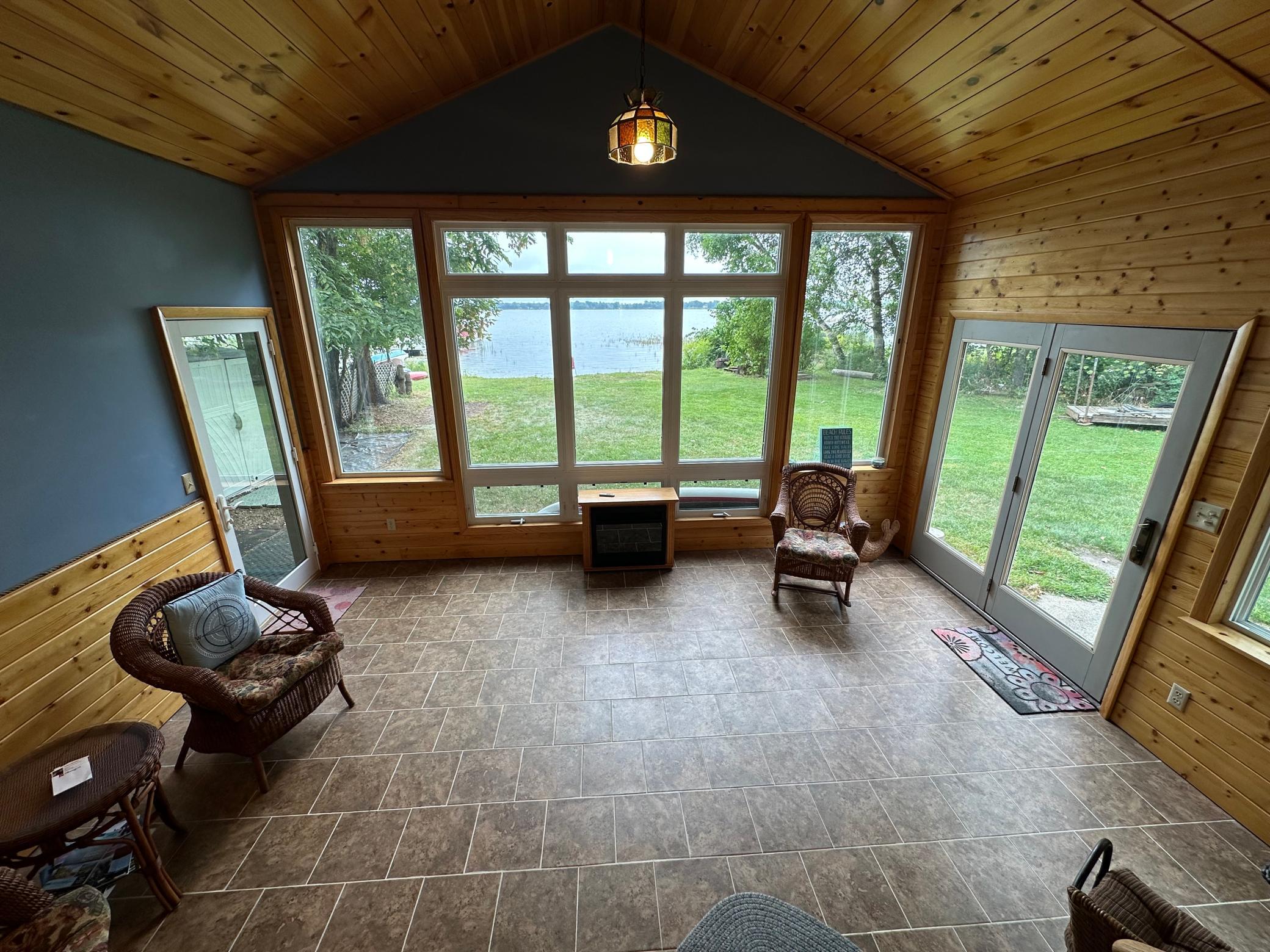 11381 Hubert Lane Property Photo 18