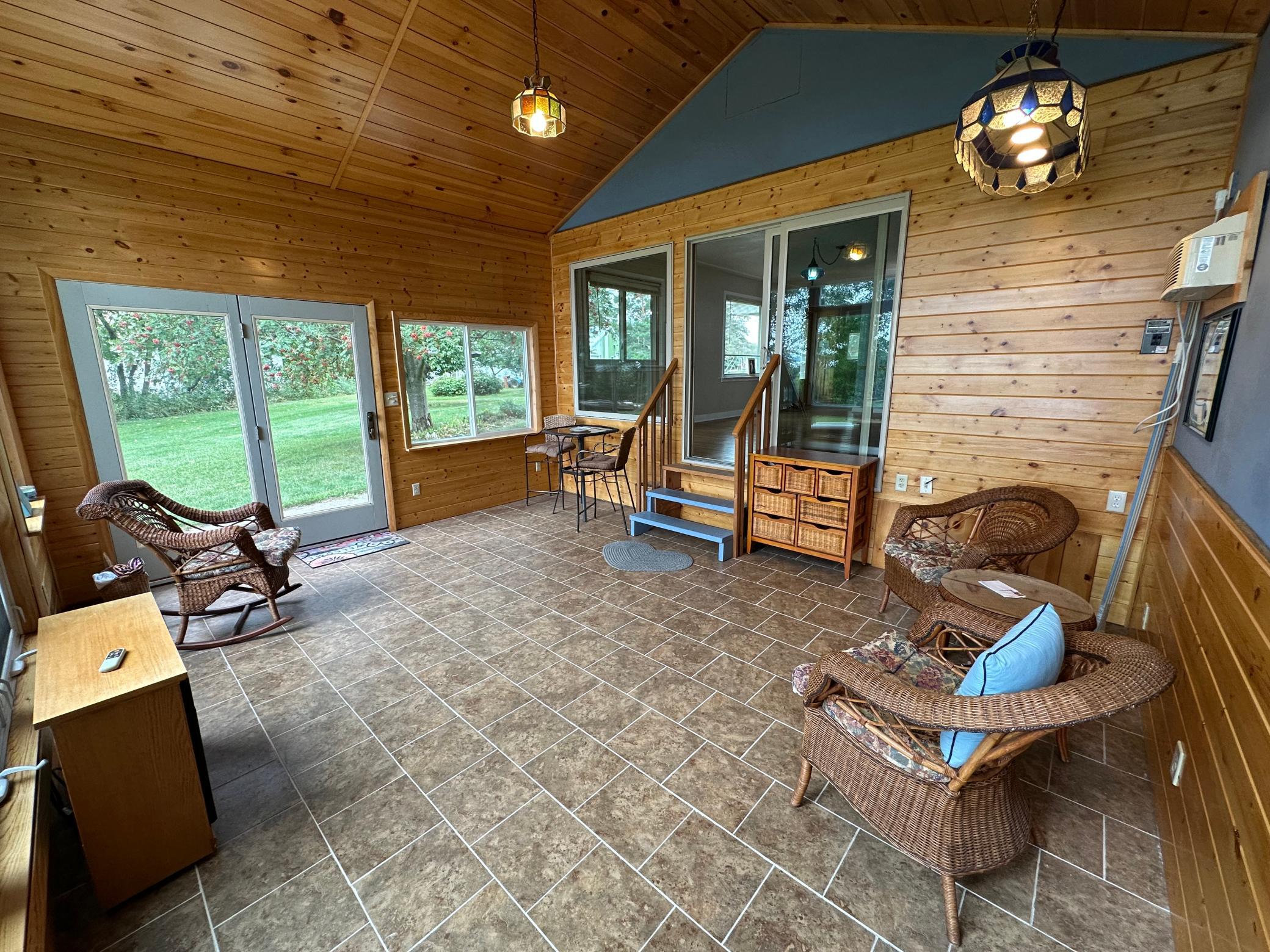 11381 Hubert Lane Property Photo 21