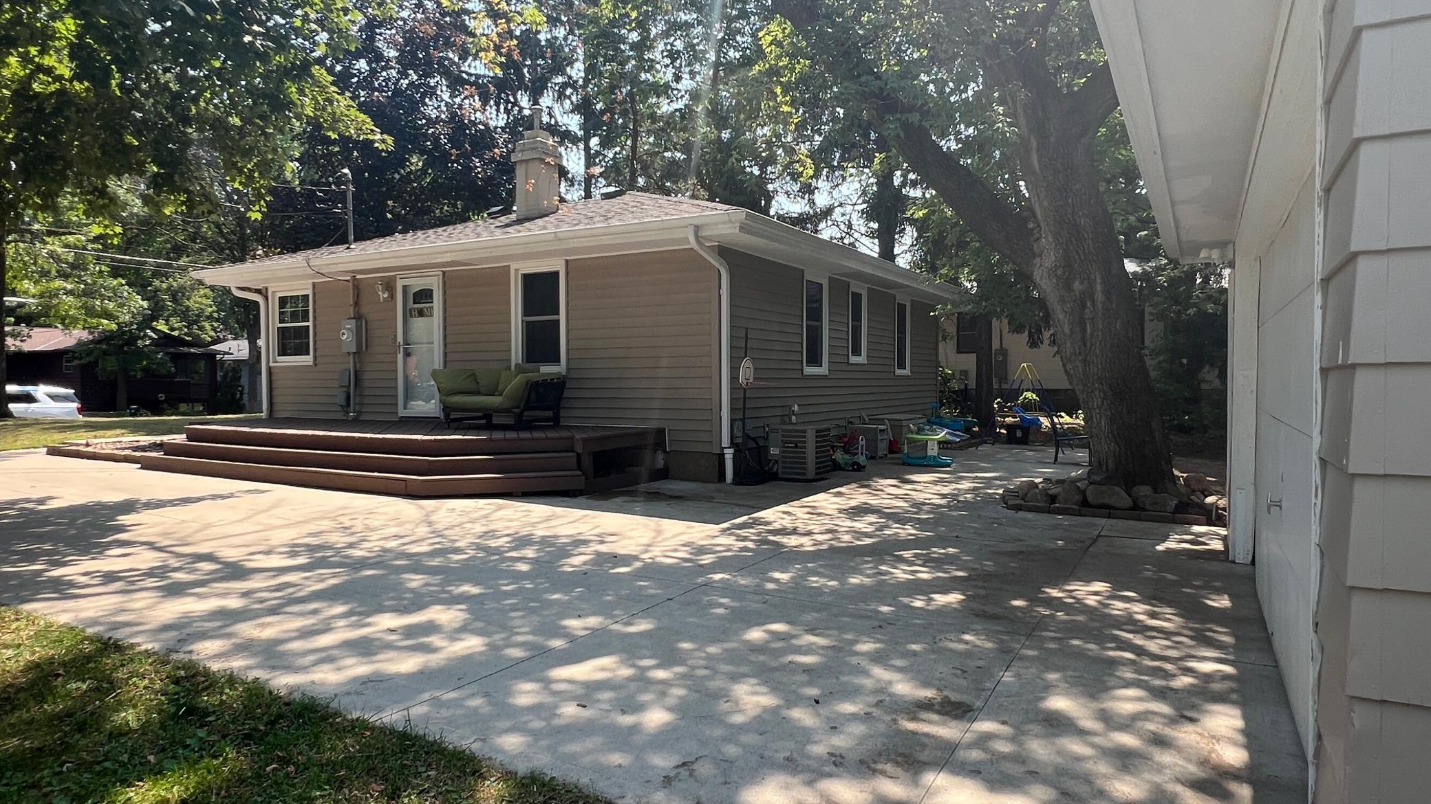 1005 3rd Street N Property Photo 4
