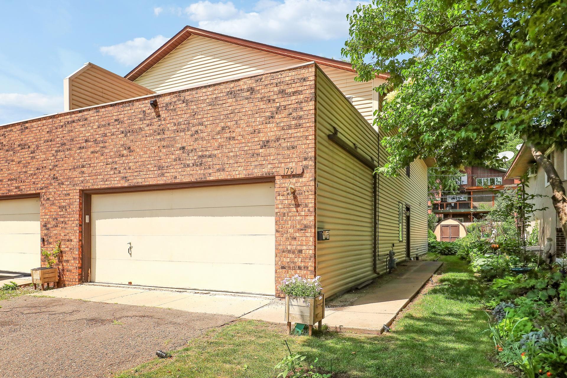 1791 Morgan Avenue Property Photo 32