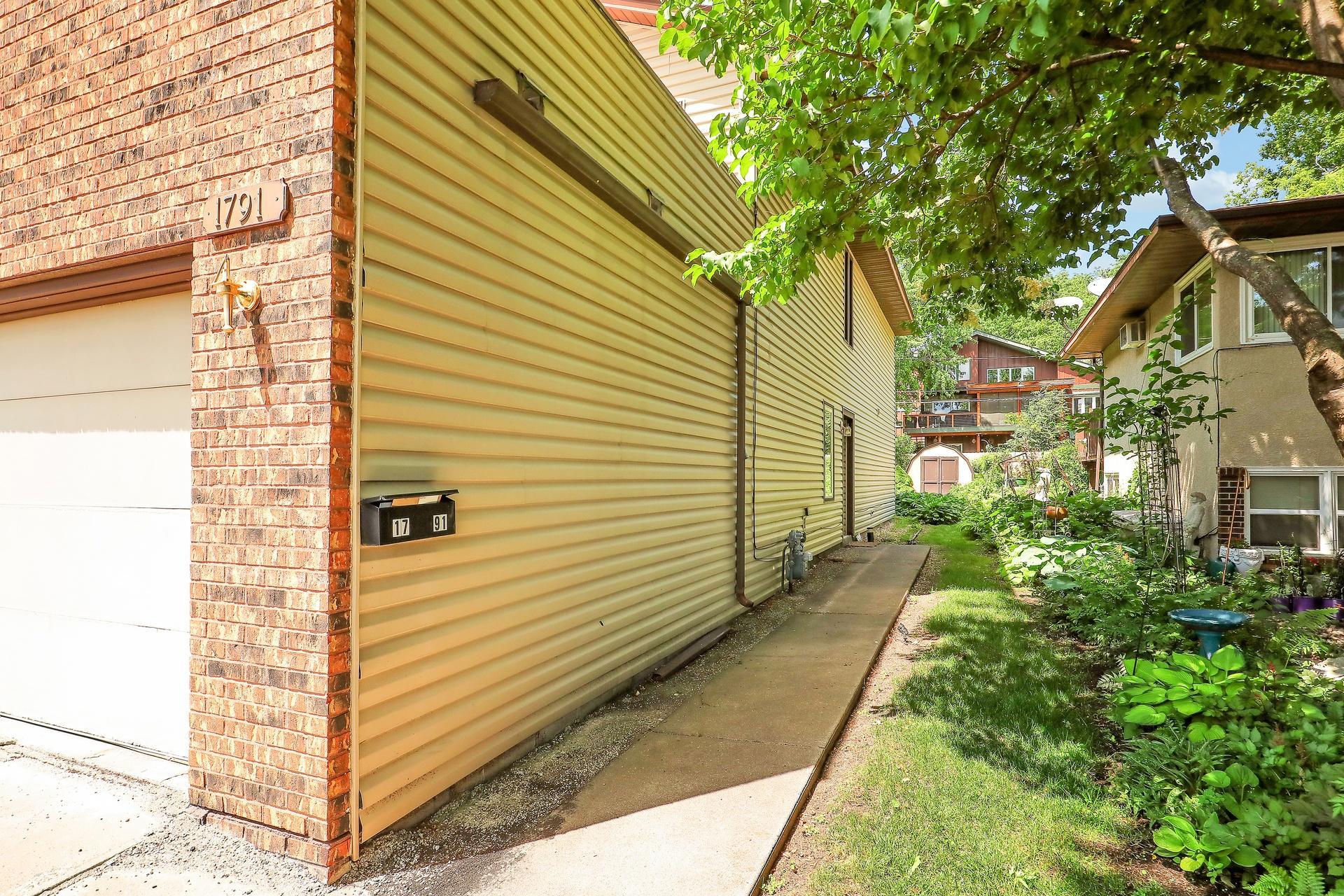 1791 Morgan Avenue Property Photo 33
