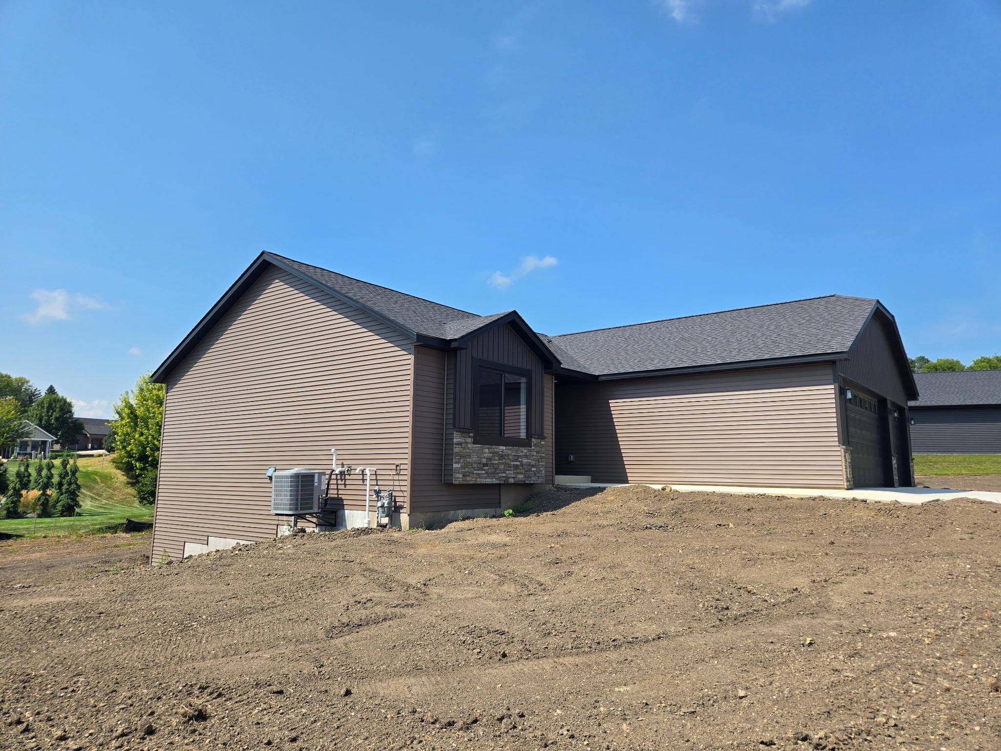 2 Marie Circle Property Photo 27