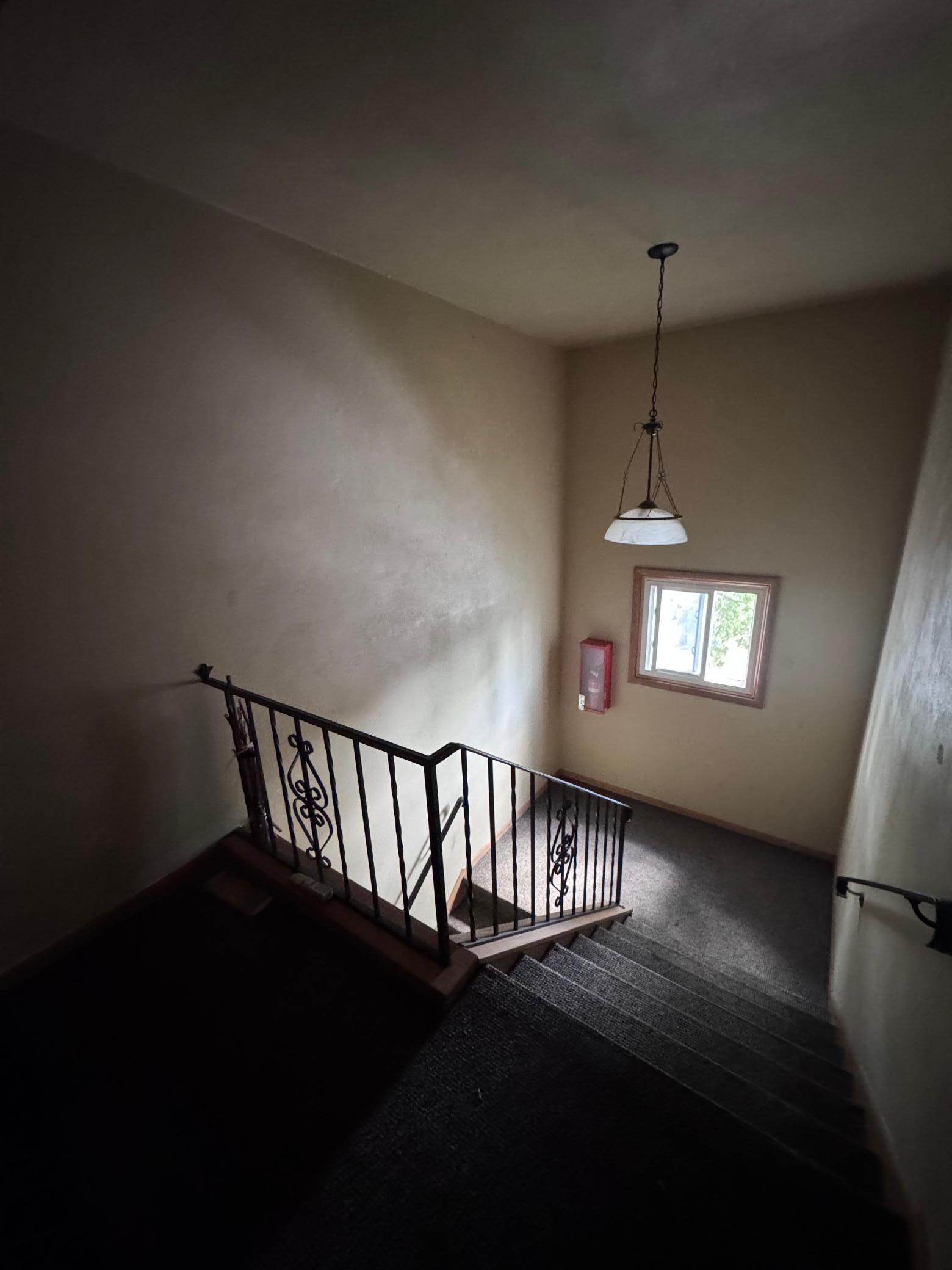 2417 Elliot Avenue Property Photo 5