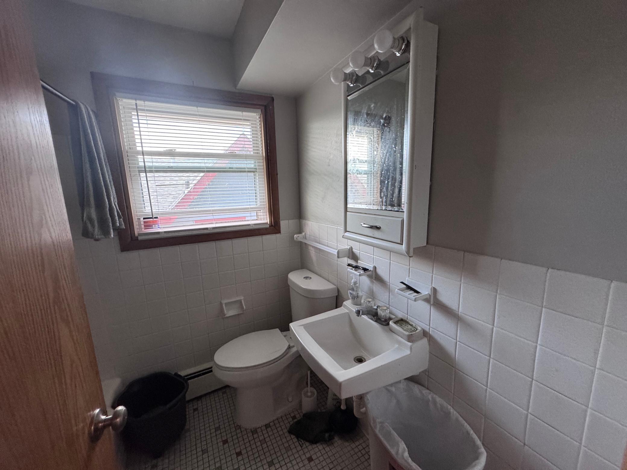 2417 Elliot Avenue Property Photo 7