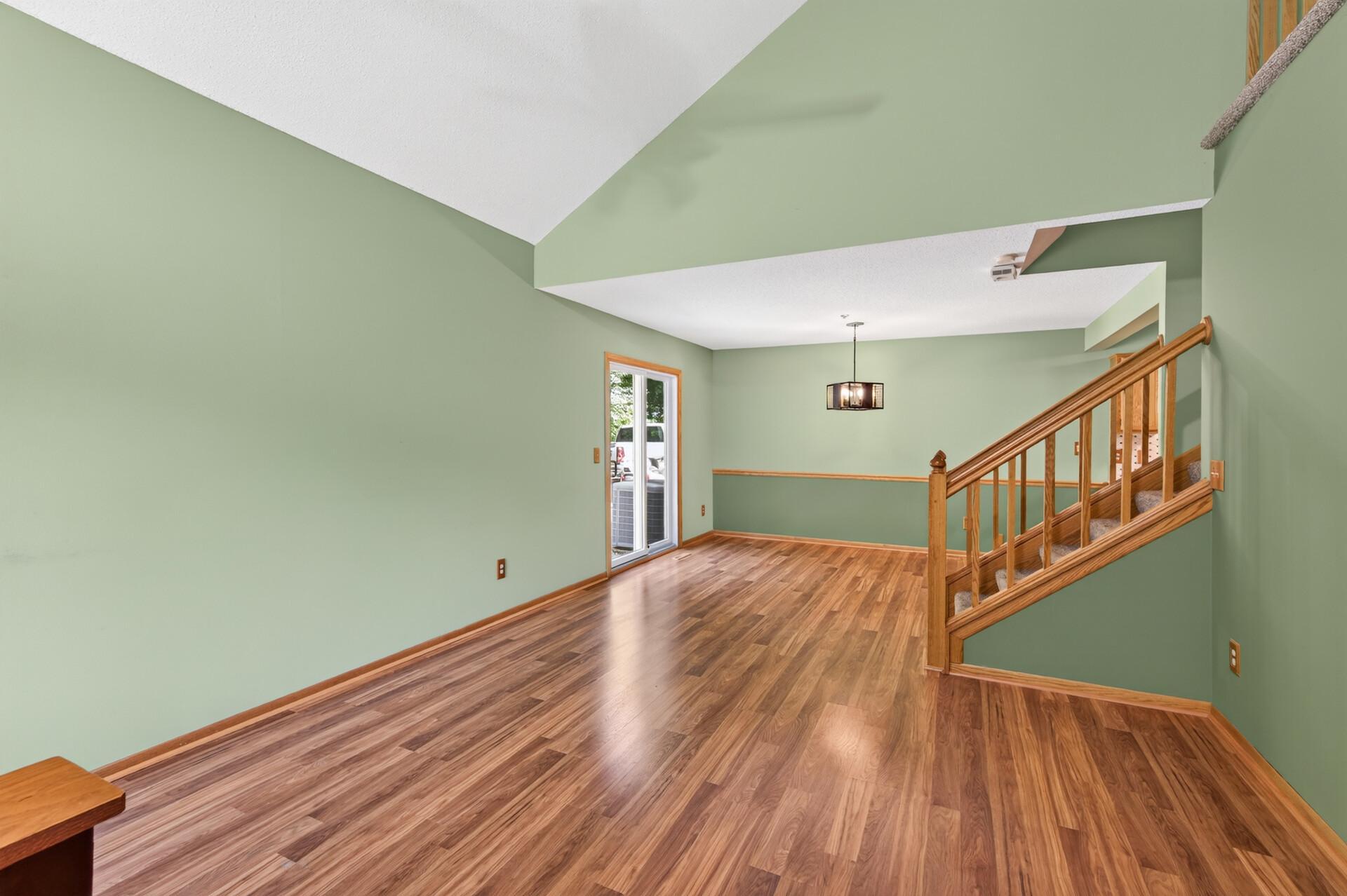 15242 Lesley Lane Property Photo 4