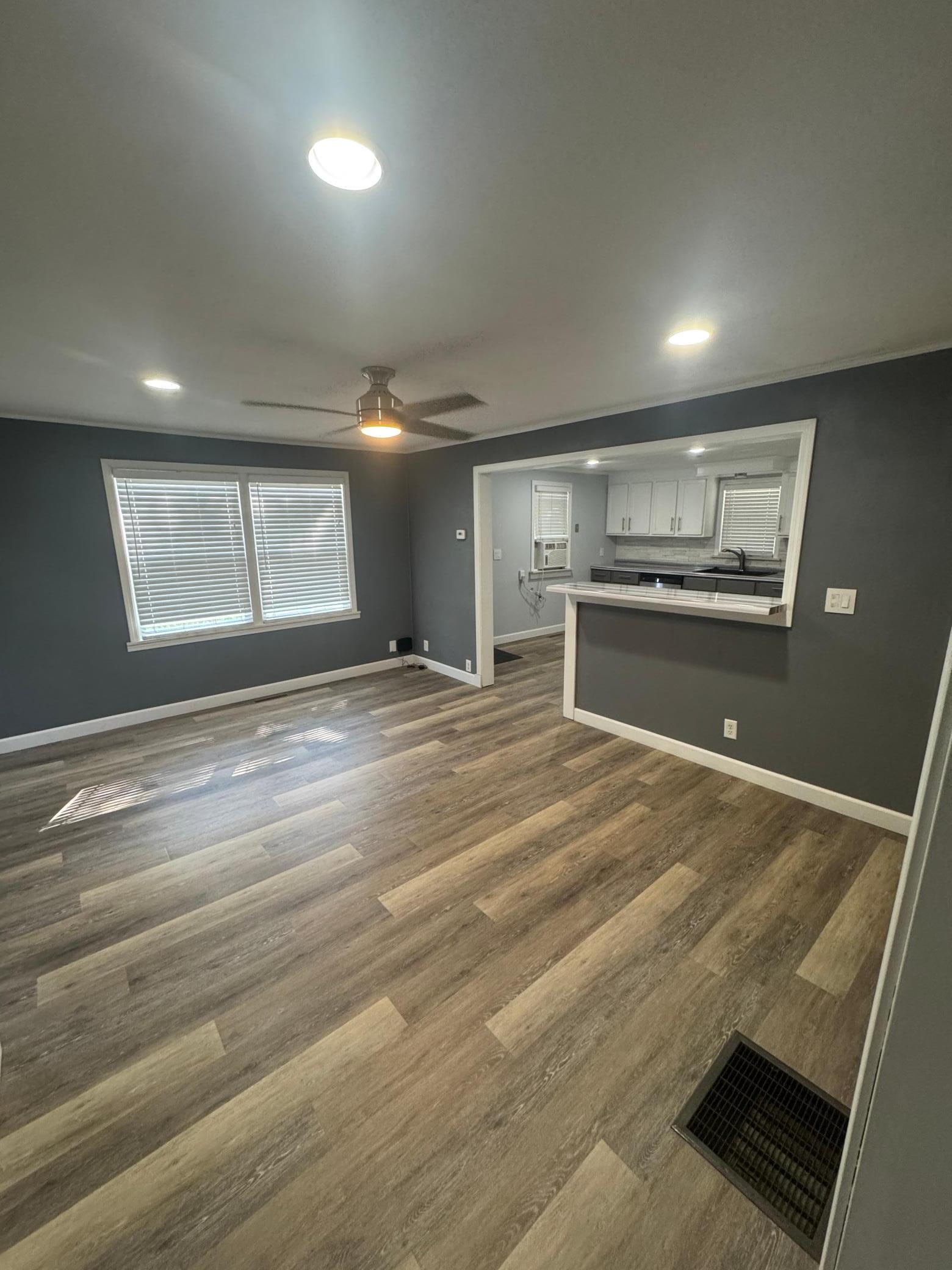 1030 West Avenue Property Photo 7