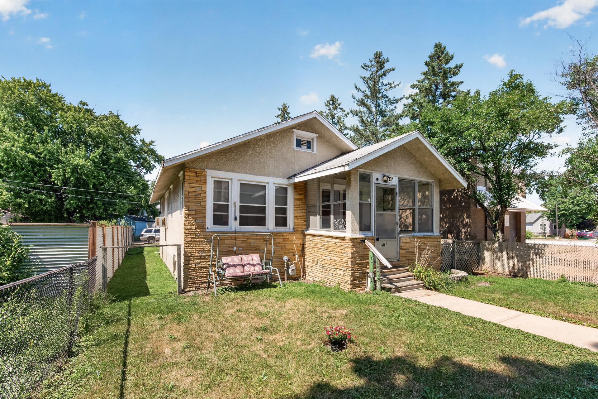 1461 7th Street W Property Photo 2