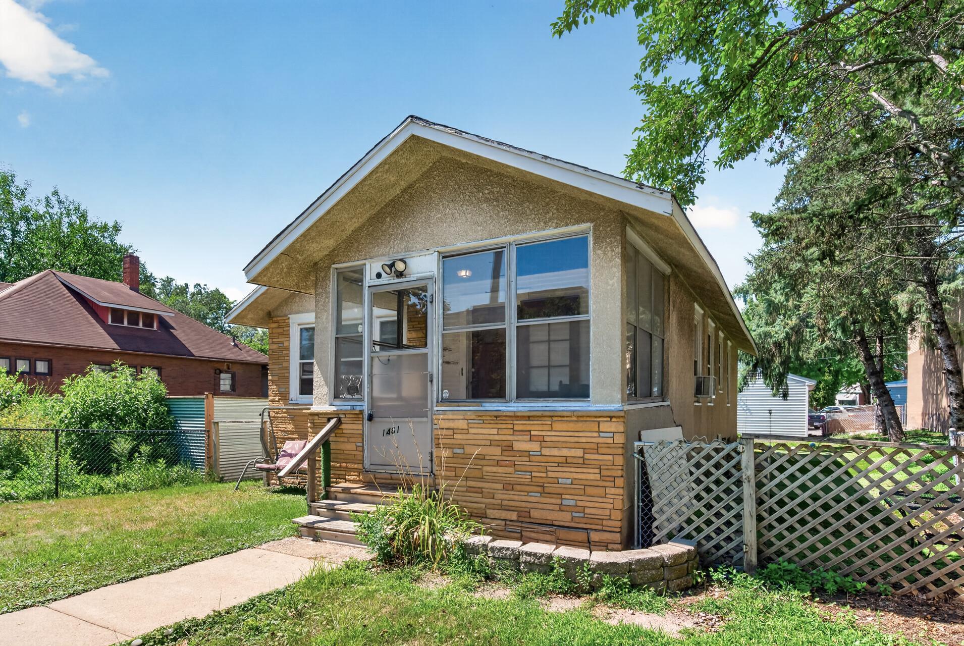 1461 7th Street W Property Photo 3