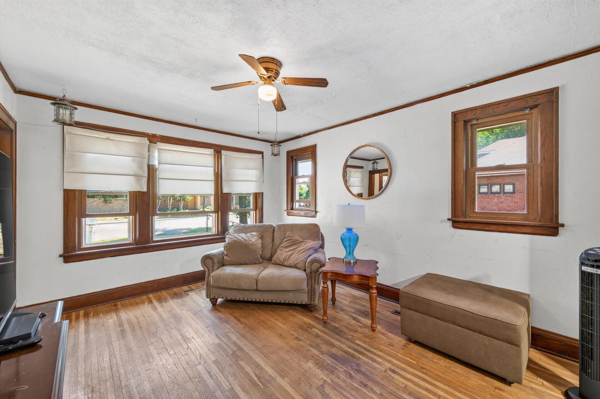 1461 7th Street W Property Photo 7