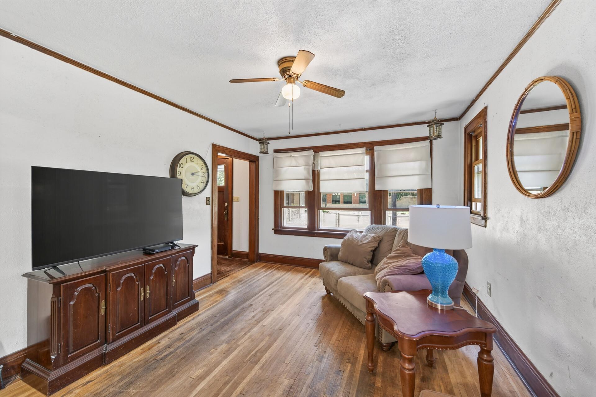 1461 7th Street W Property Photo 8