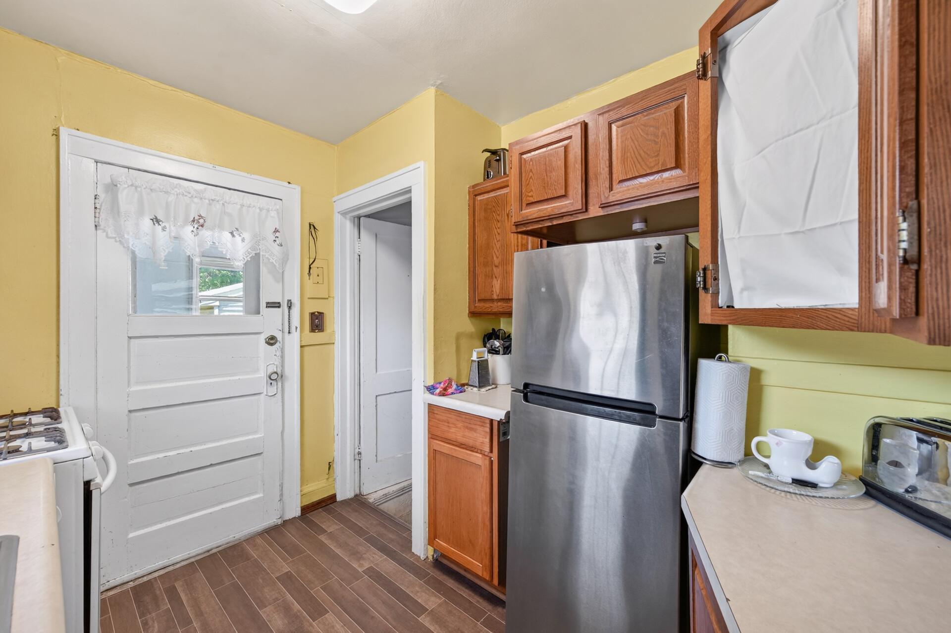 1461 7th Street W Property Photo 14