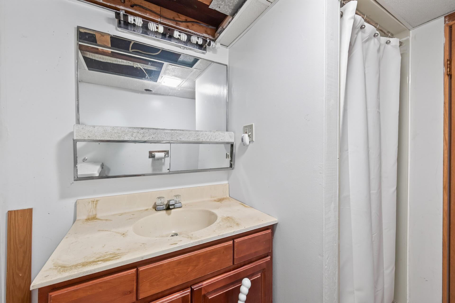 1461 7th Street W Property Photo 28