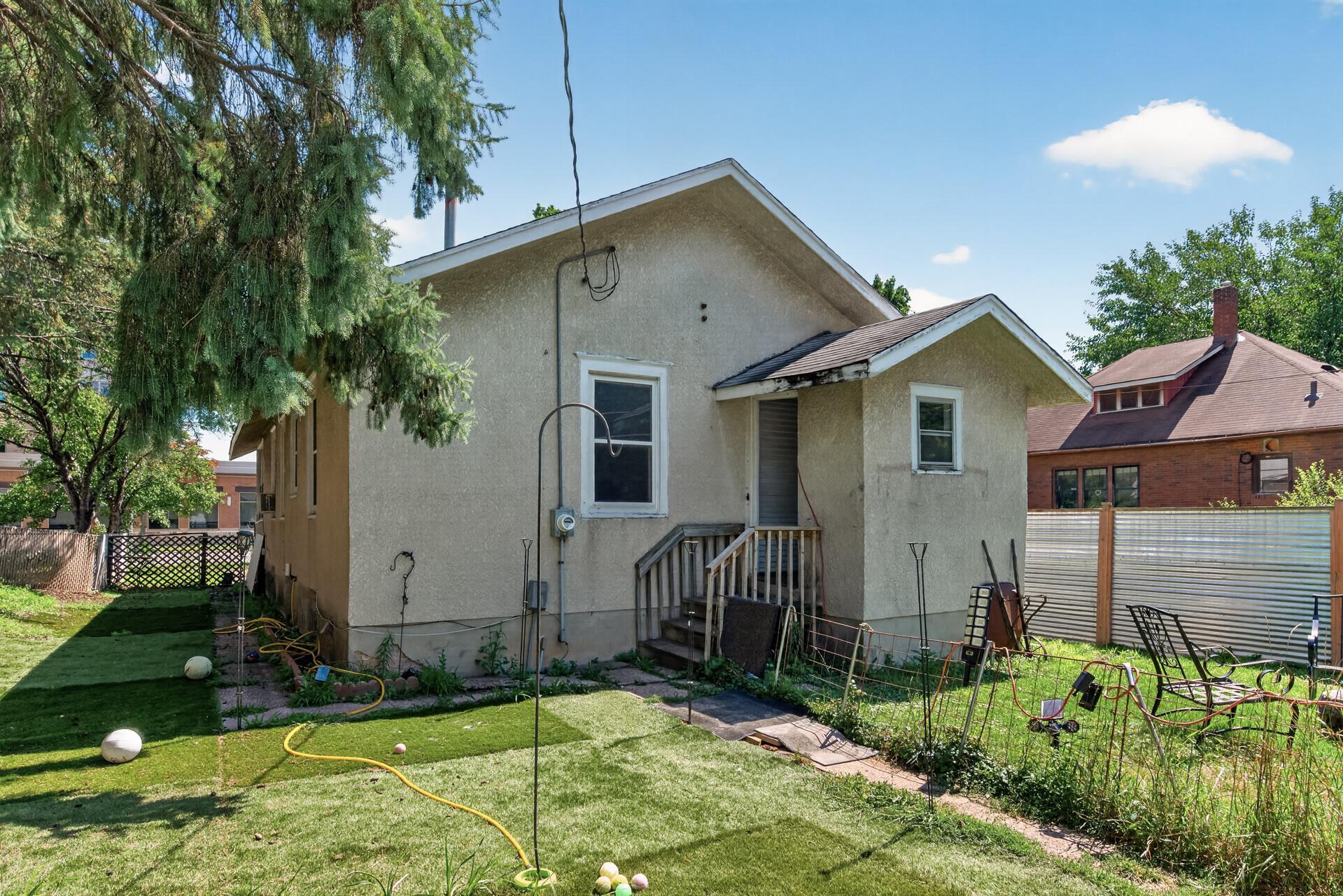 1461 7th Street W Property Photo 32