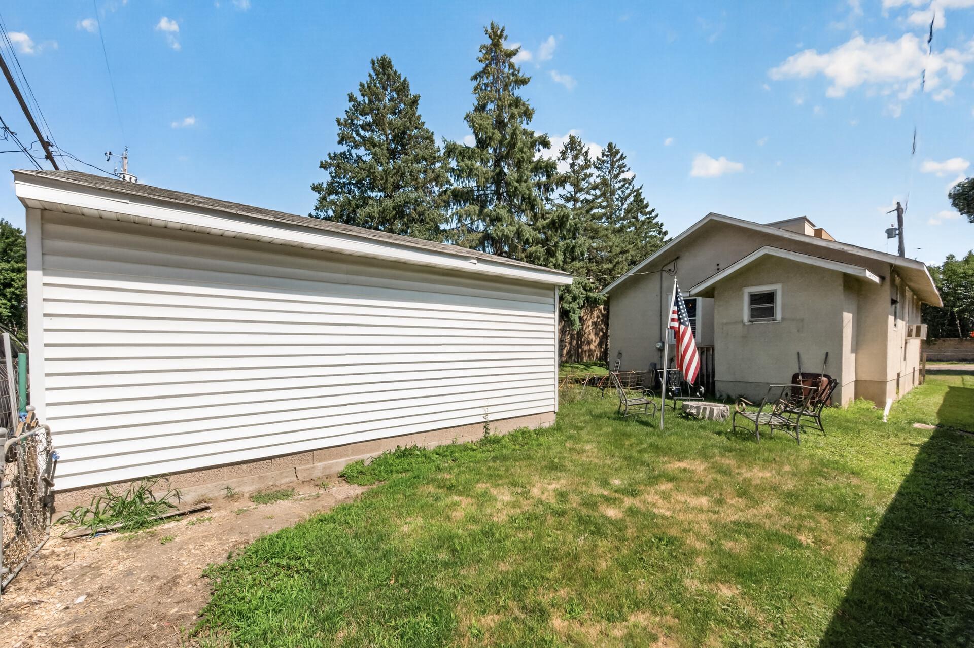 1461 7th Street W Property Photo 35