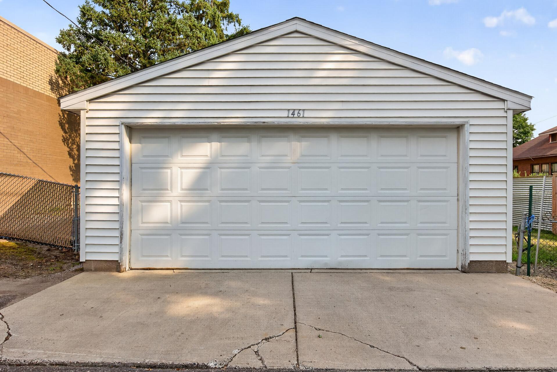 1461 7th Street W Property Photo 36