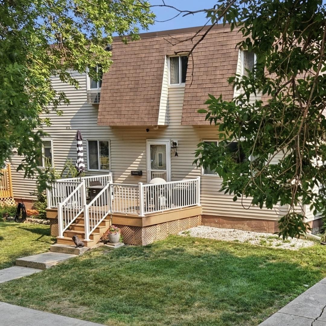 974 5th Avenue W A Property Photo 1