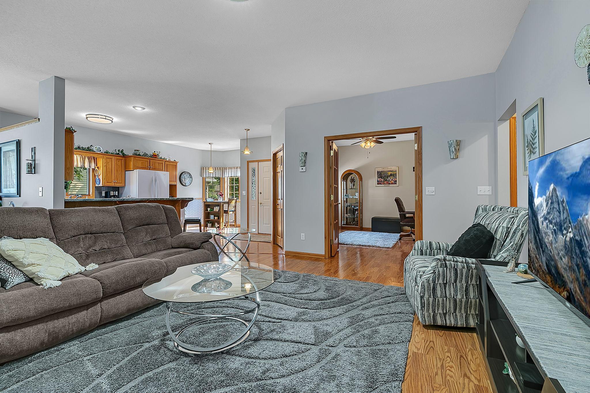 157 Cardinal Lane Property Photo 8