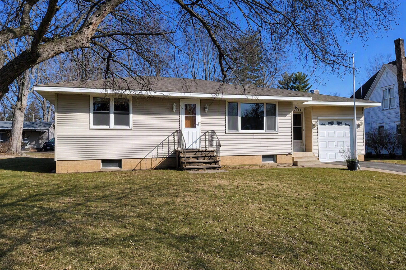 6516 Elm Street Property Photo 1