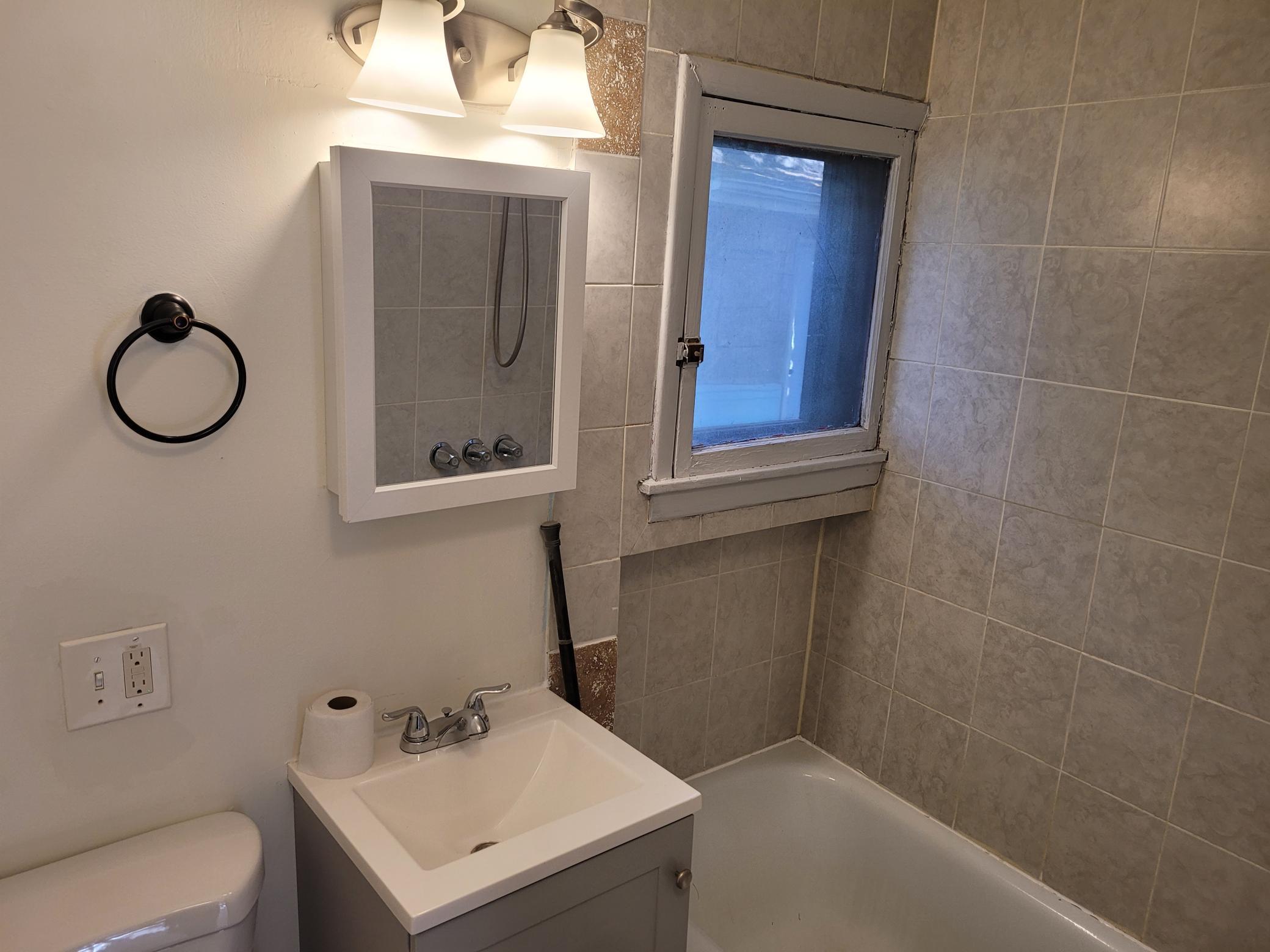 416 Daly Street Property Photo 18
