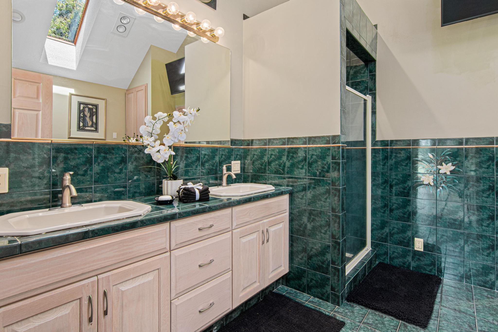 6300 Rolling Hills Drive Property Photo 42