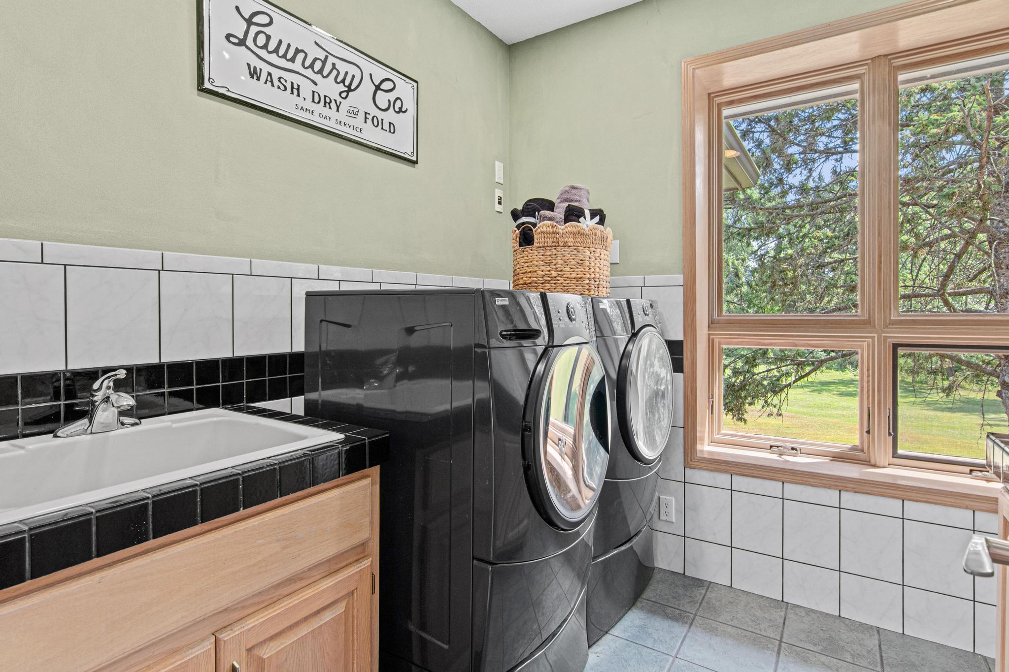 6300 Rolling Hills Drive Property Photo 43