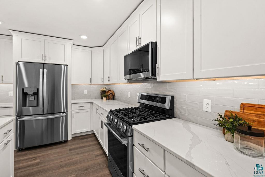 3971 Haines Road Property Photo 8