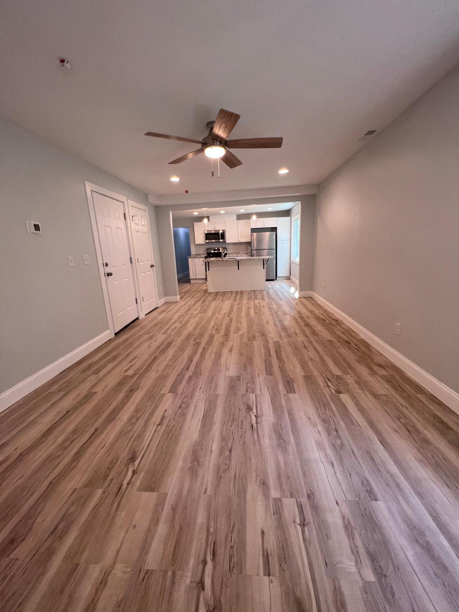 910 Oliver Avenue N Unit 5 Property Photo 15