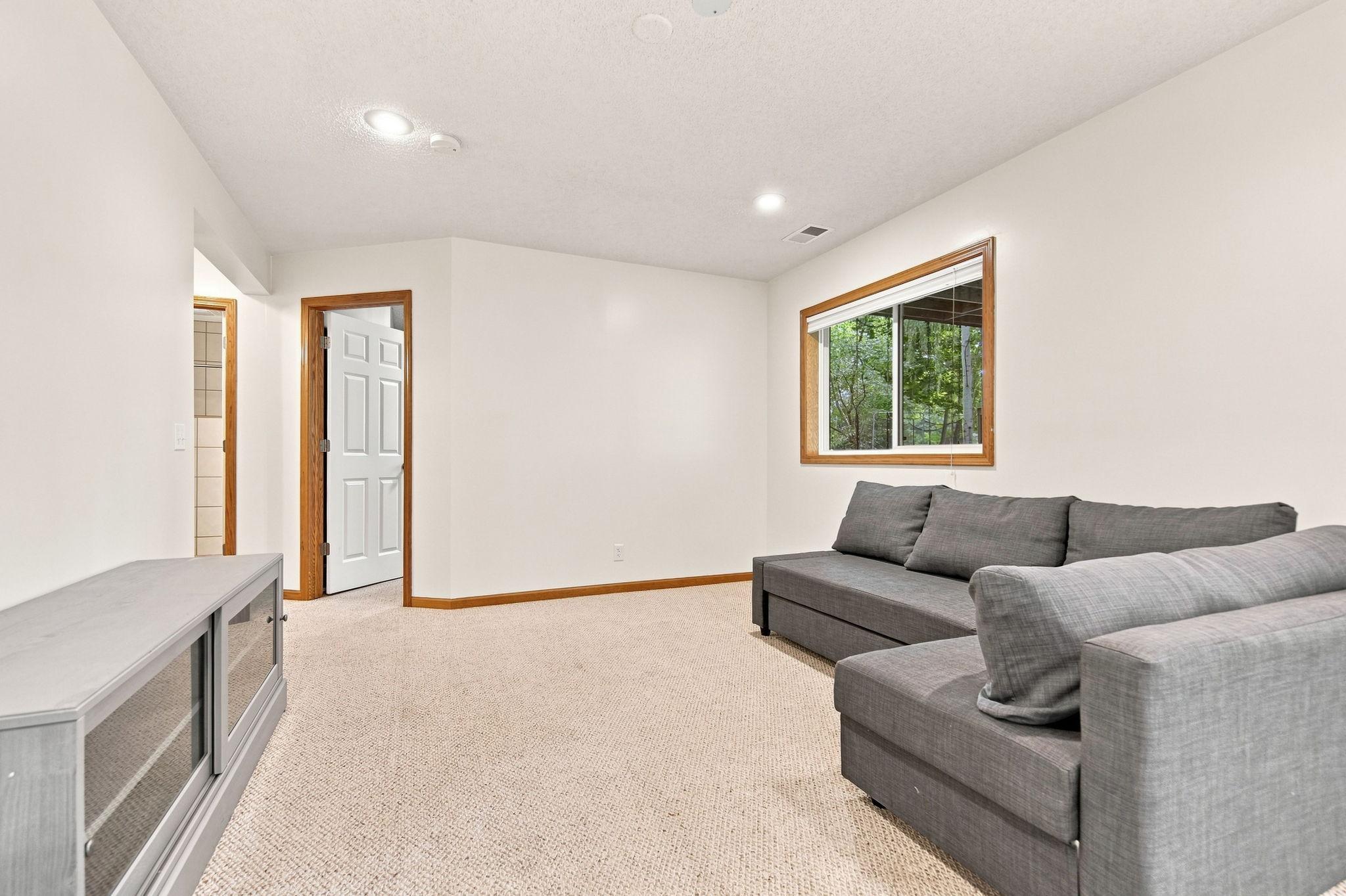1007 3rd Avenue Nw Property Photo 18