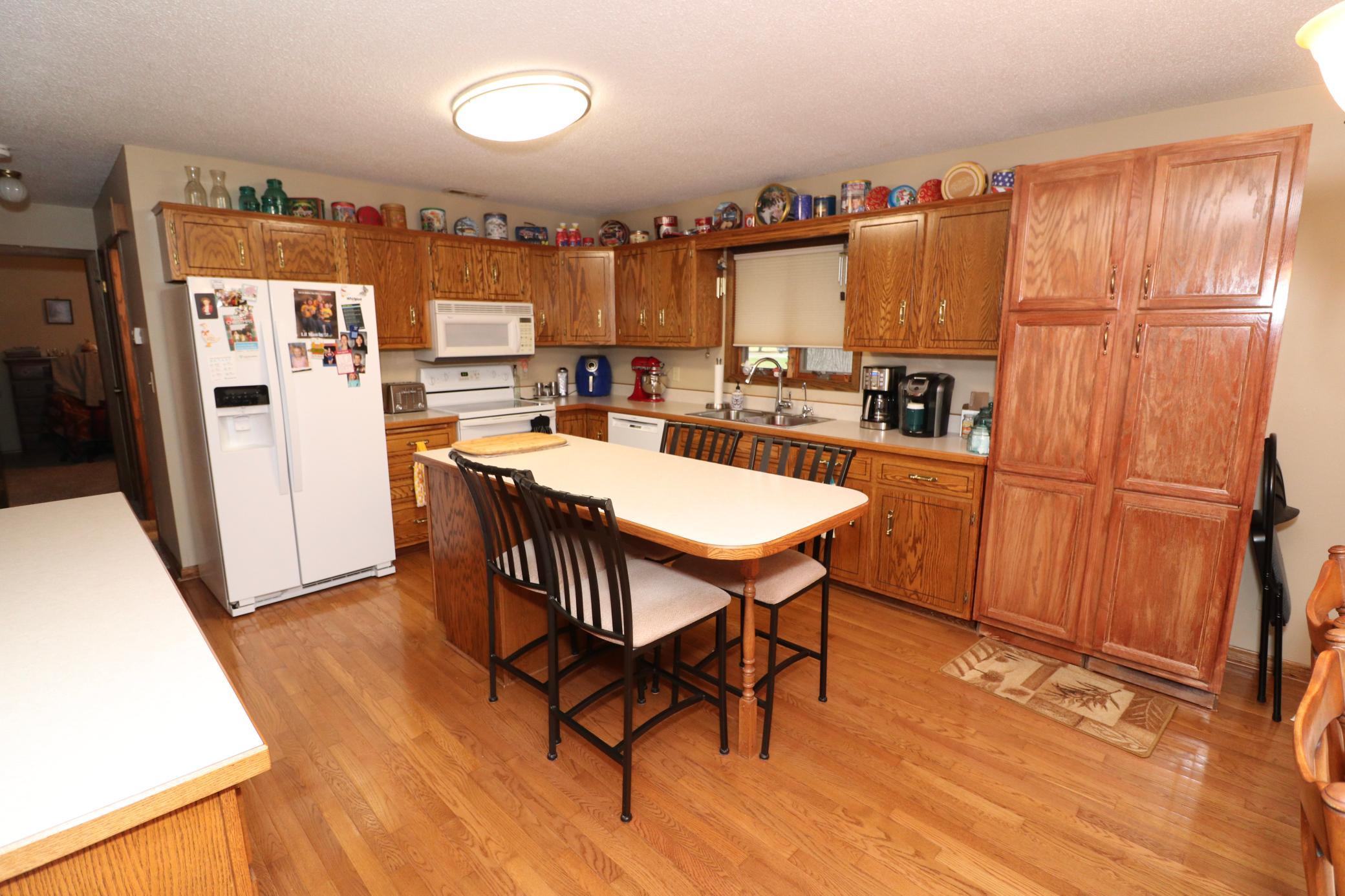 301 Sheyenne Drive Property Photo 18