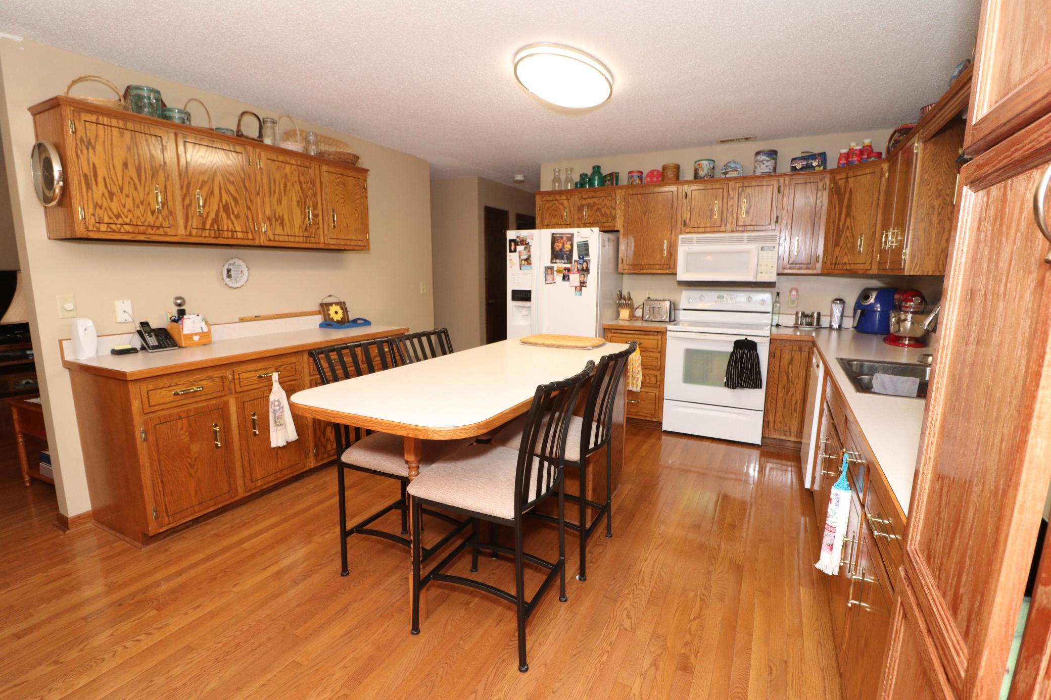 301 Sheyenne Drive Property Photo 19