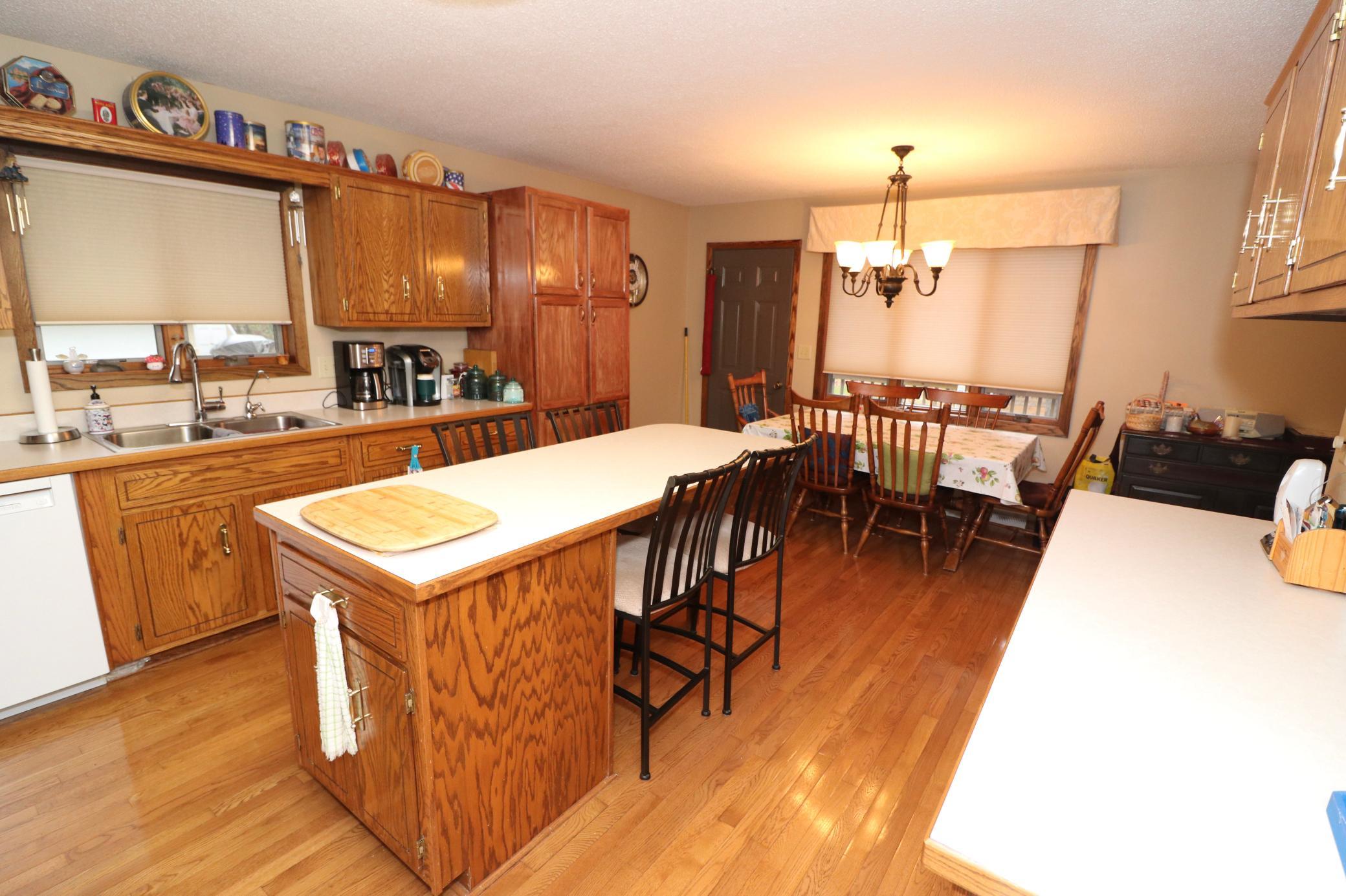 301 Sheyenne Drive Property Photo 22
