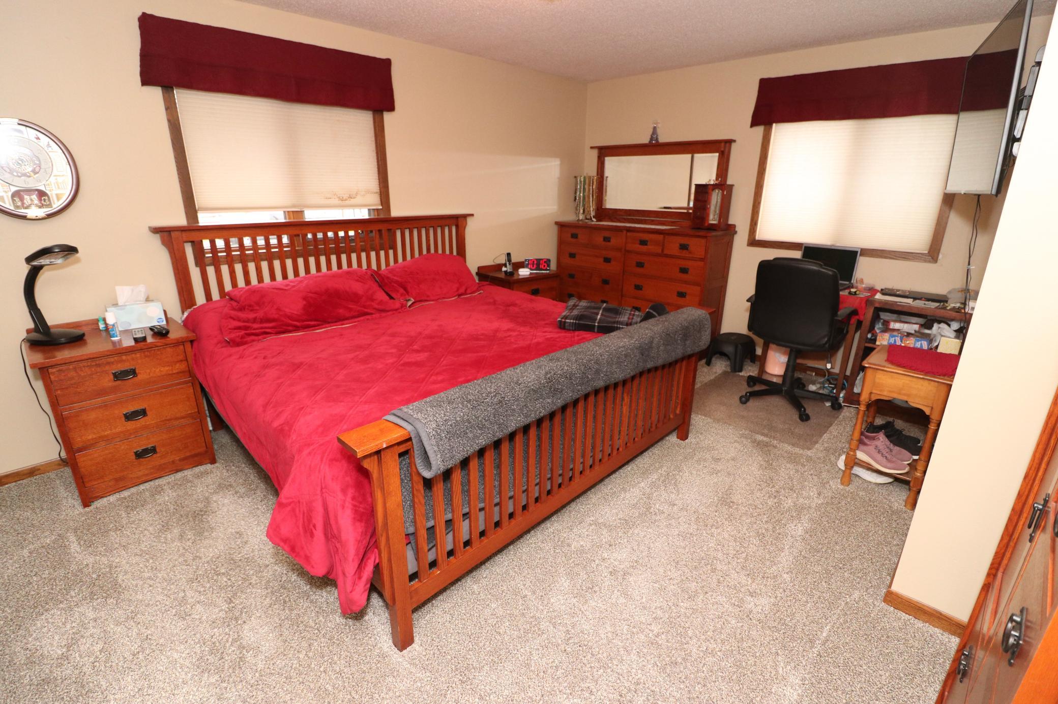 301 Sheyenne Drive Property Photo 25