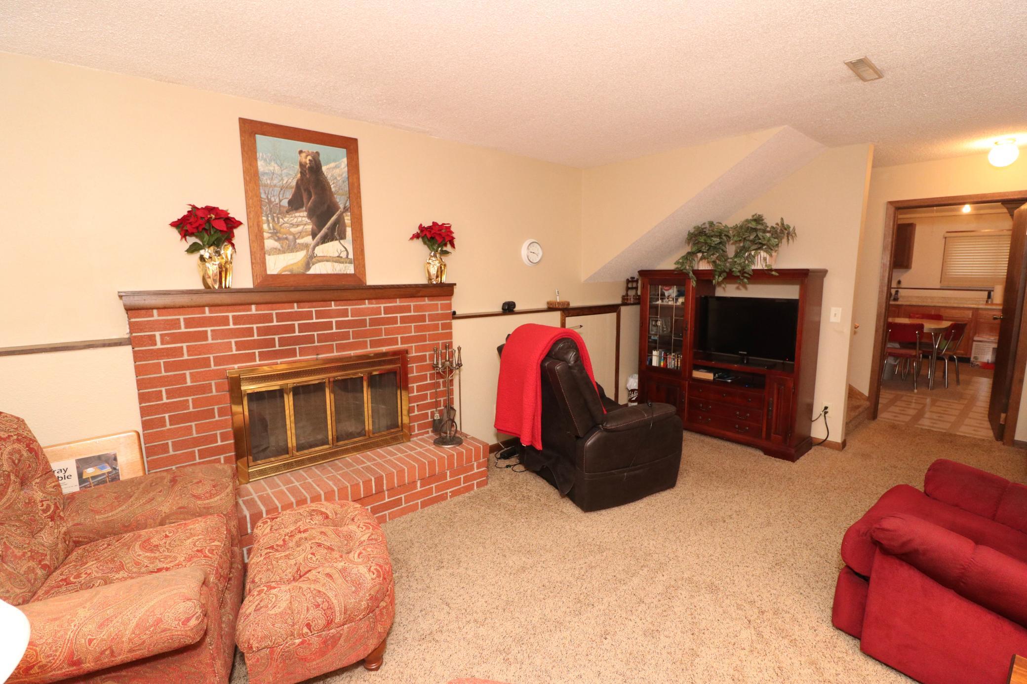 301 Sheyenne Drive Property Photo 30