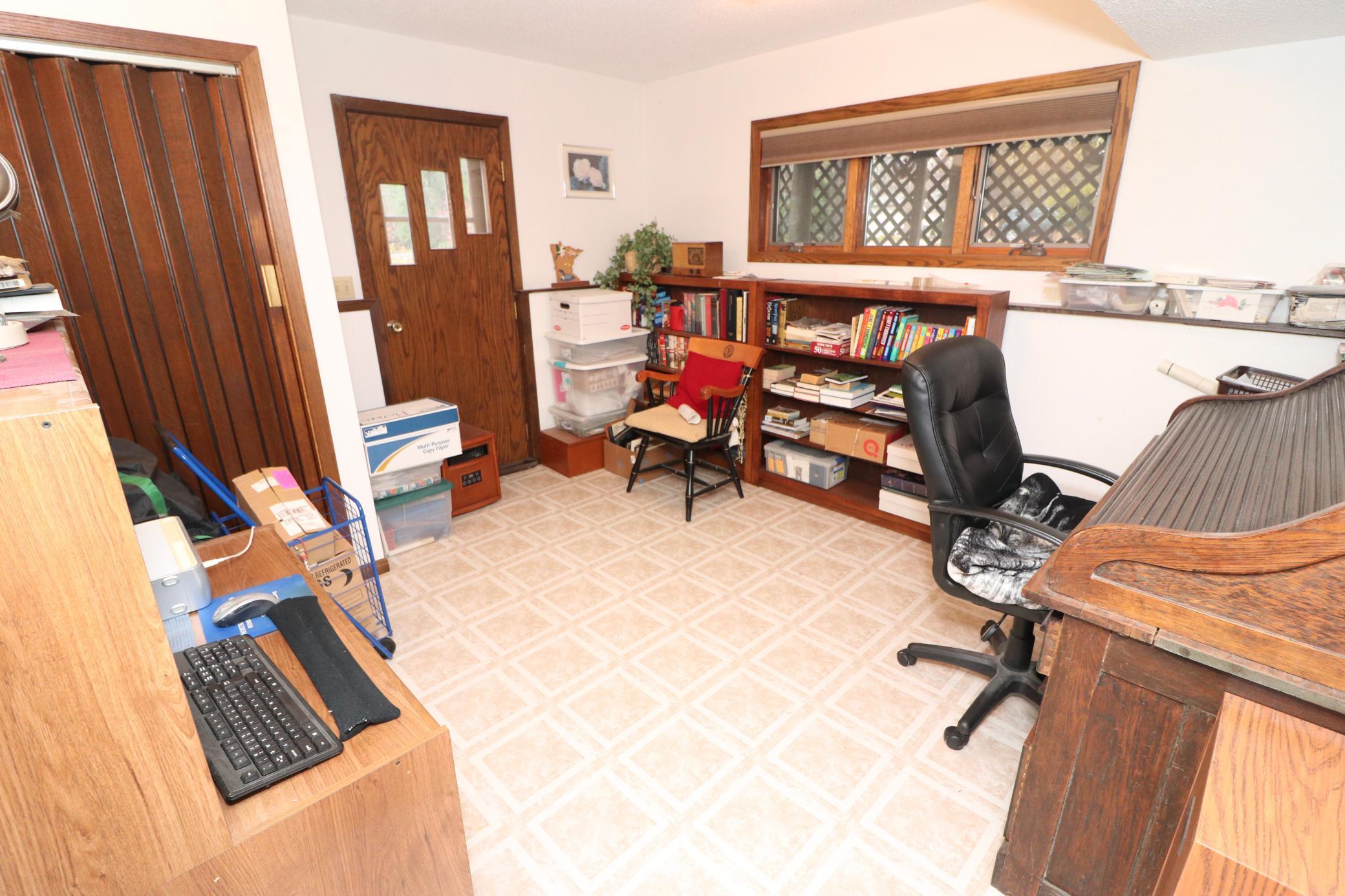 301 Sheyenne Drive Property Photo 38