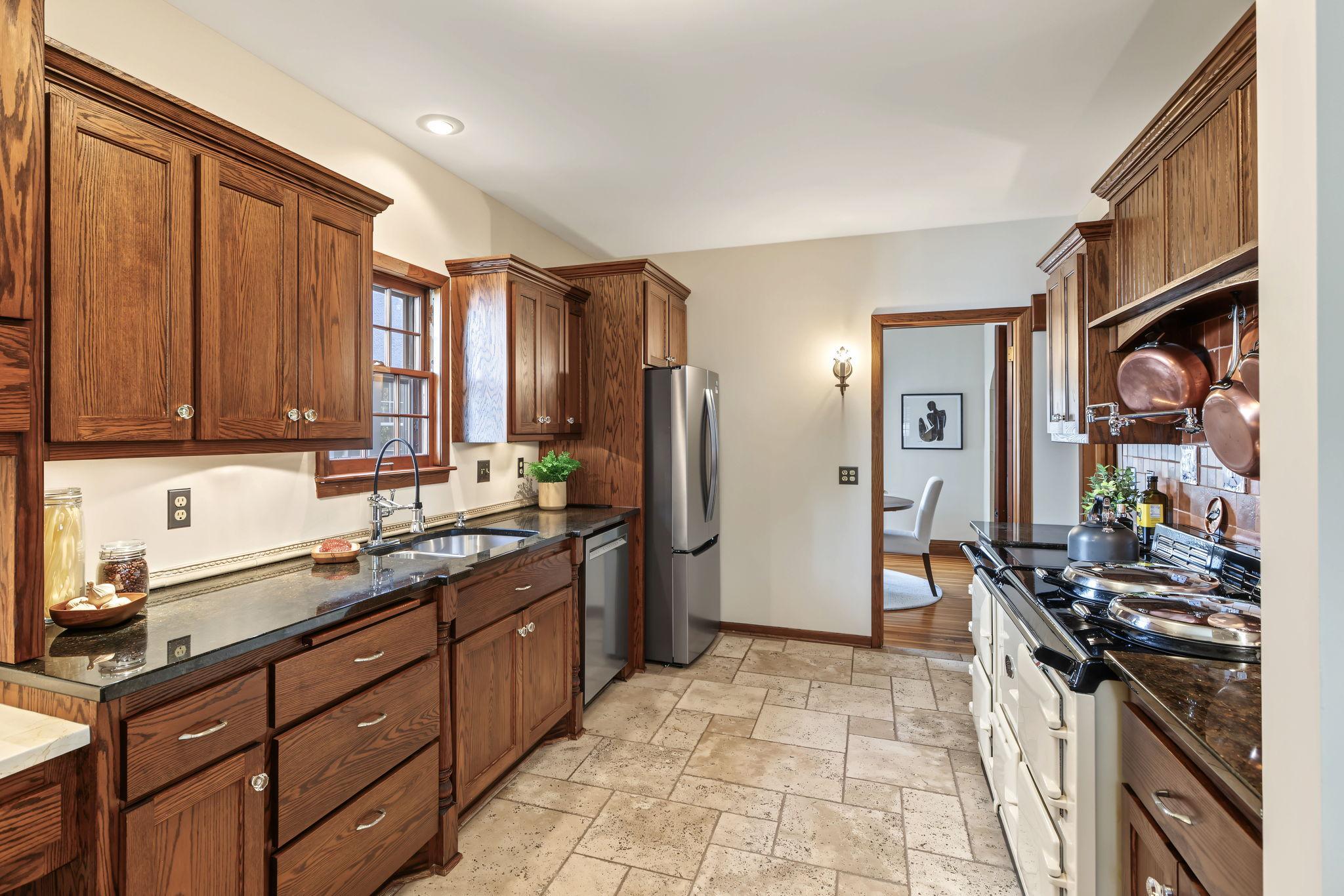 5228 James Avenue S Property Photo 16