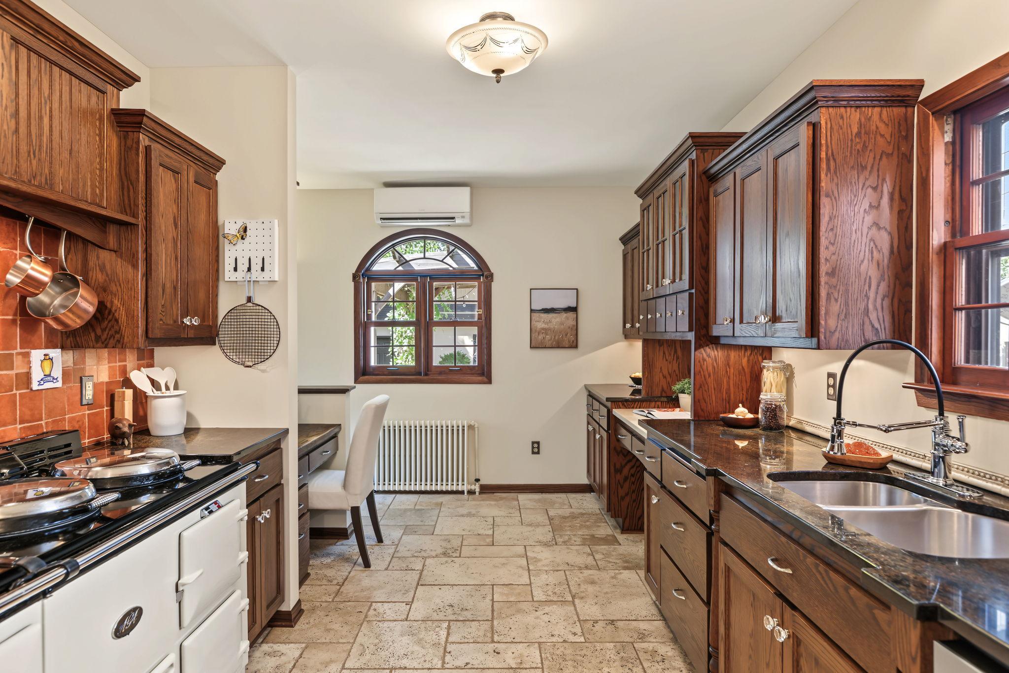 5228 James Avenue S Property Photo 17
