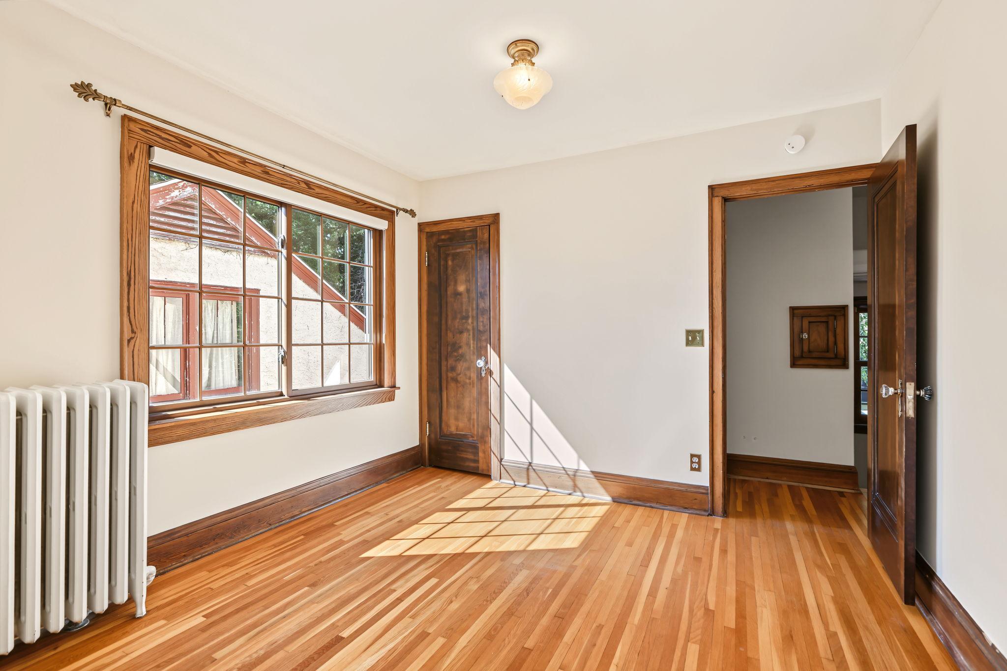 5228 James Avenue S Property Photo 36