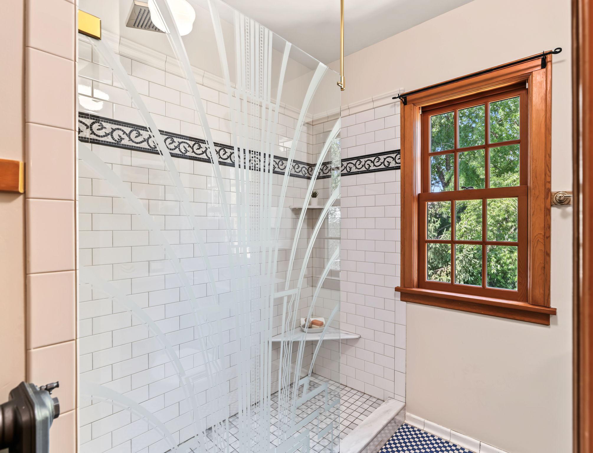 5228 James Avenue S Property Photo 38