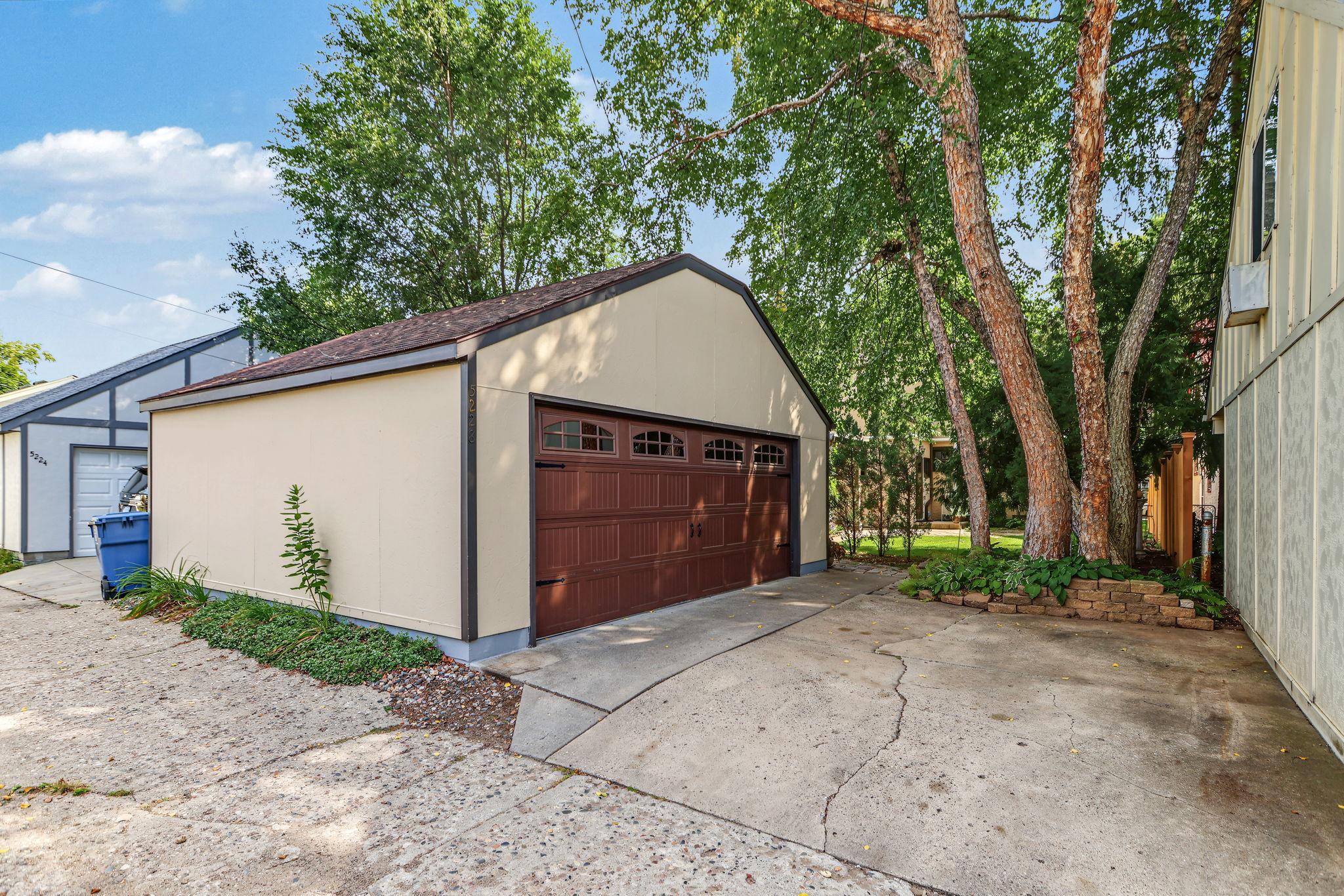 5228 James Avenue S Property Photo 47