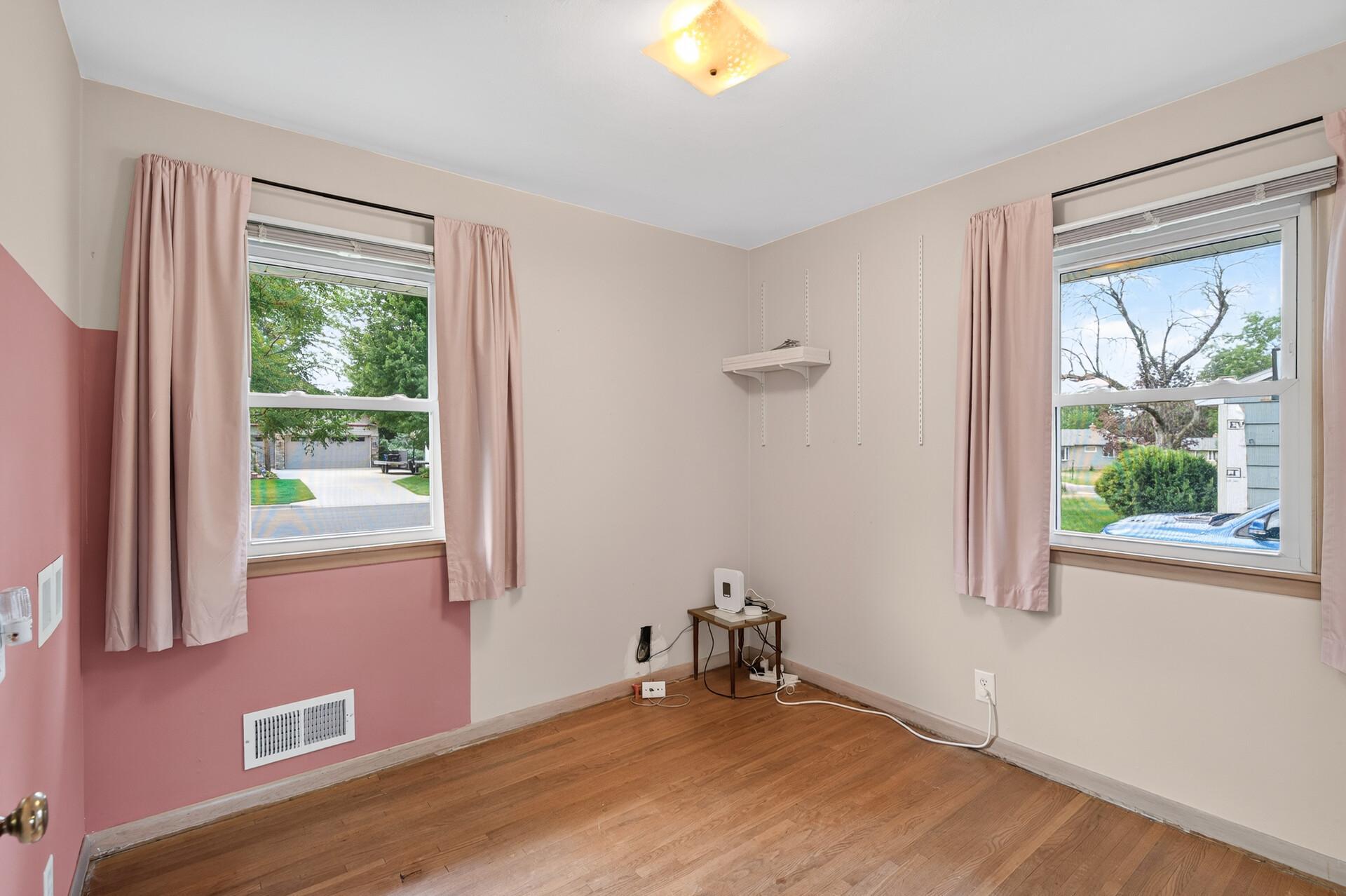 1225 Skillman Avenue E Property Photo 14