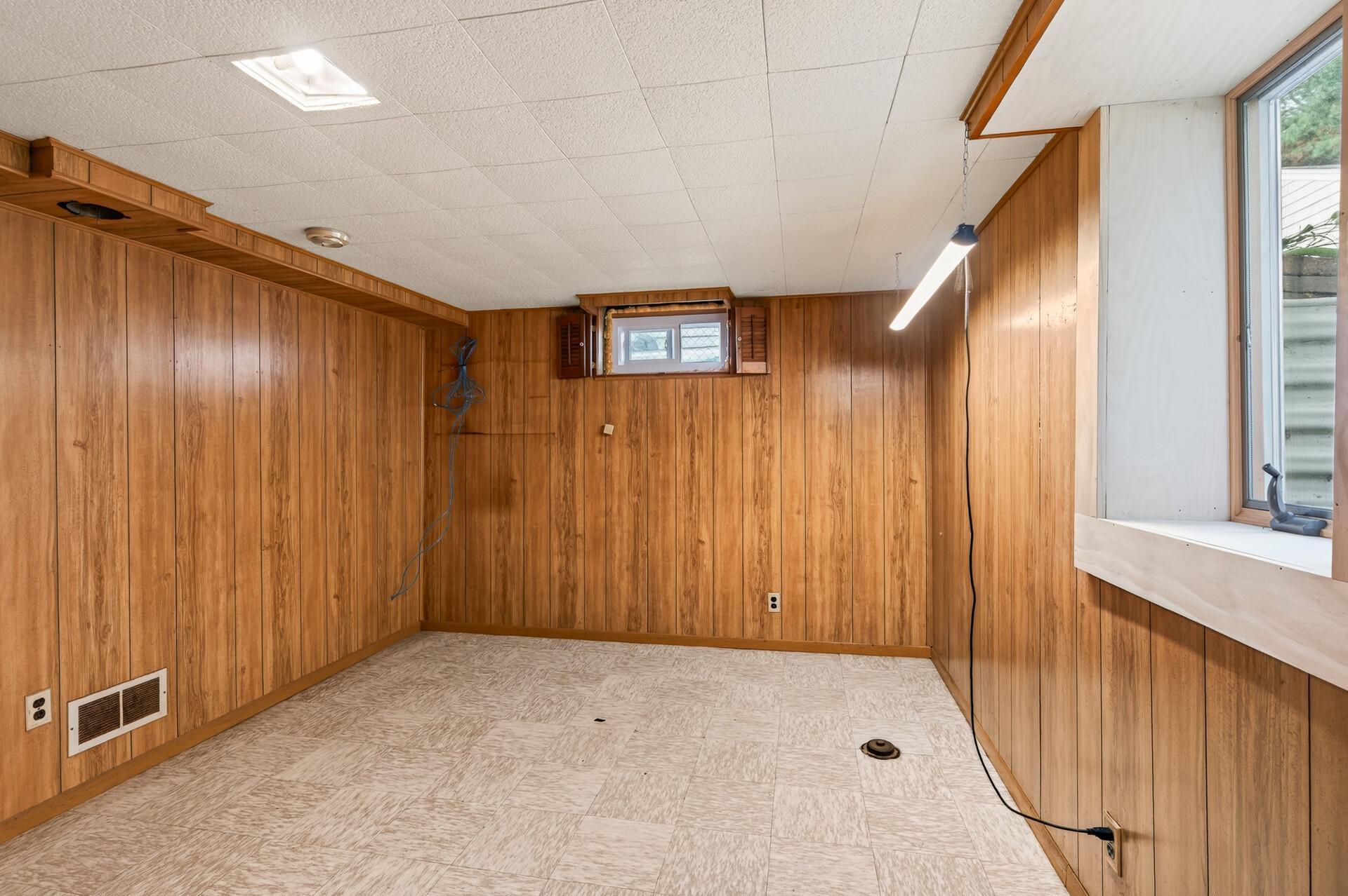 1225 Skillman Avenue E Property Photo 20