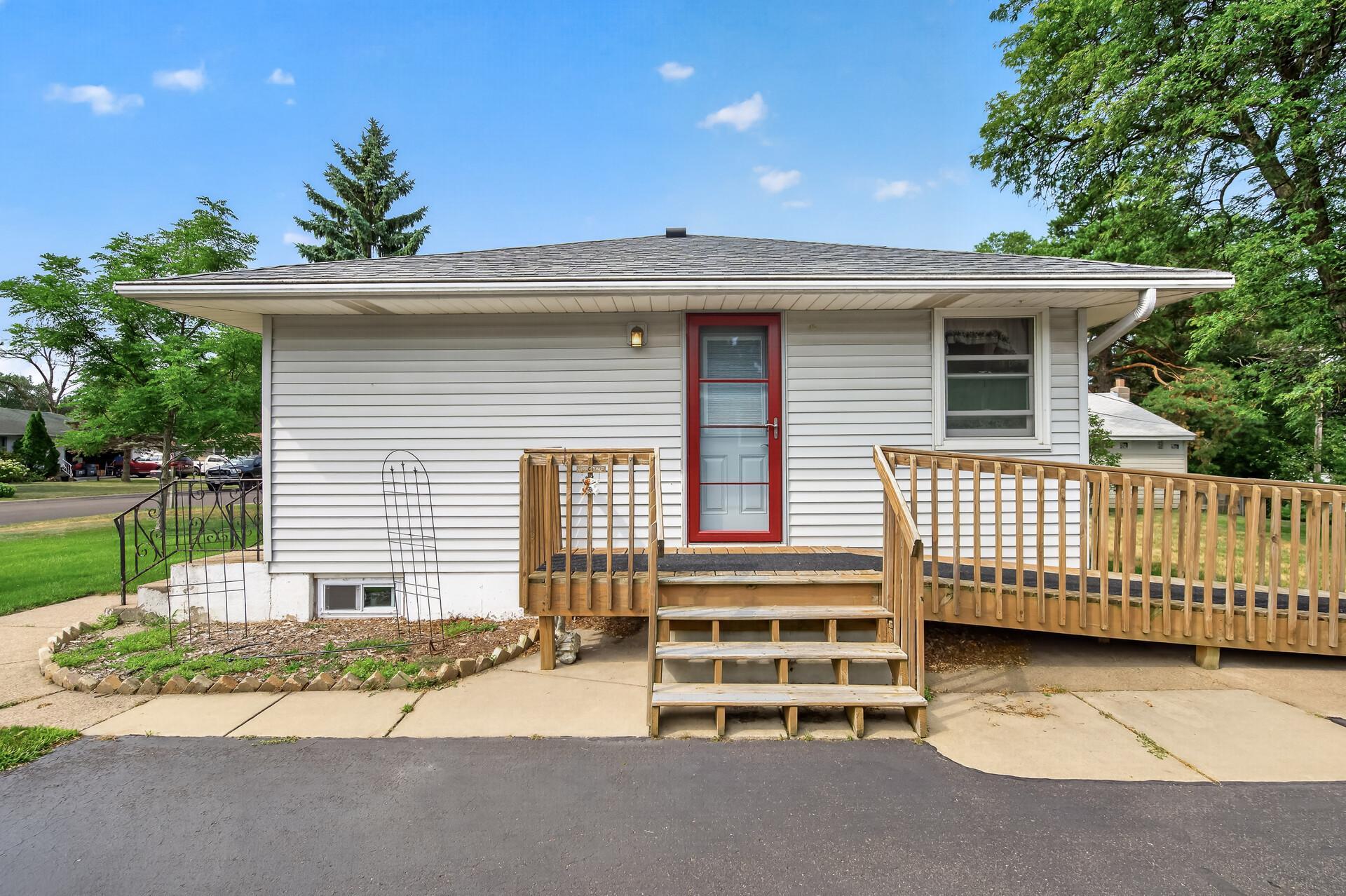 1225 Skillman Avenue E Property Photo 24